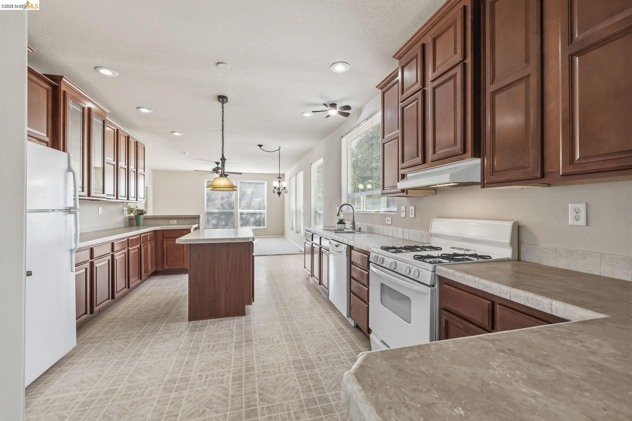 6425 Dogtown Rd, Coulterville CA 95311 — photo 14