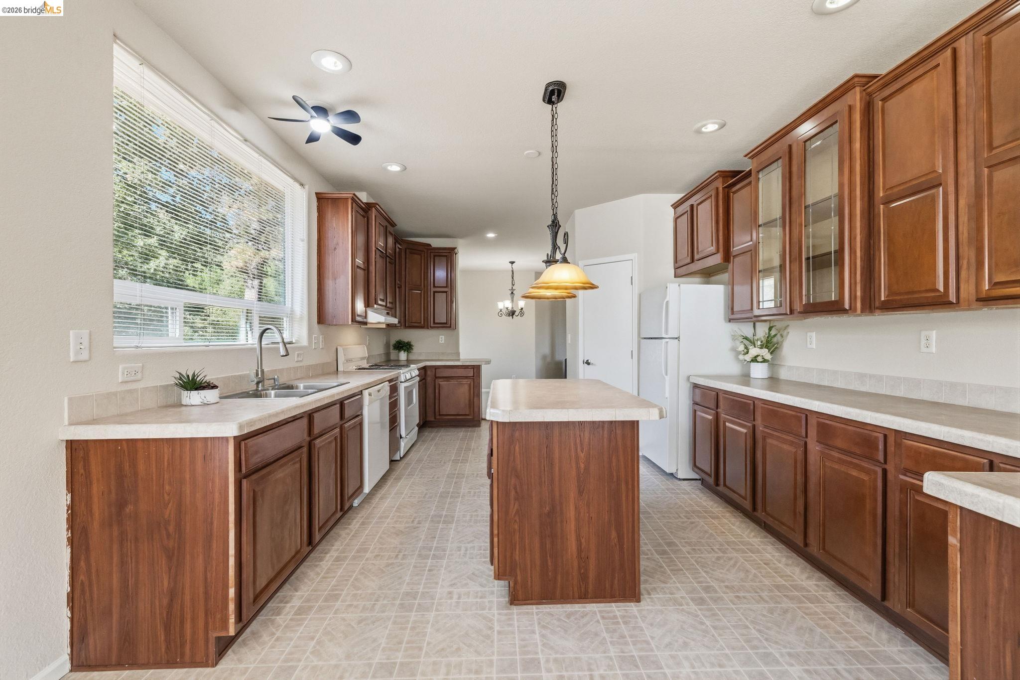 6425 Dogtown Rd, Coulterville CA 95311 — photo 22