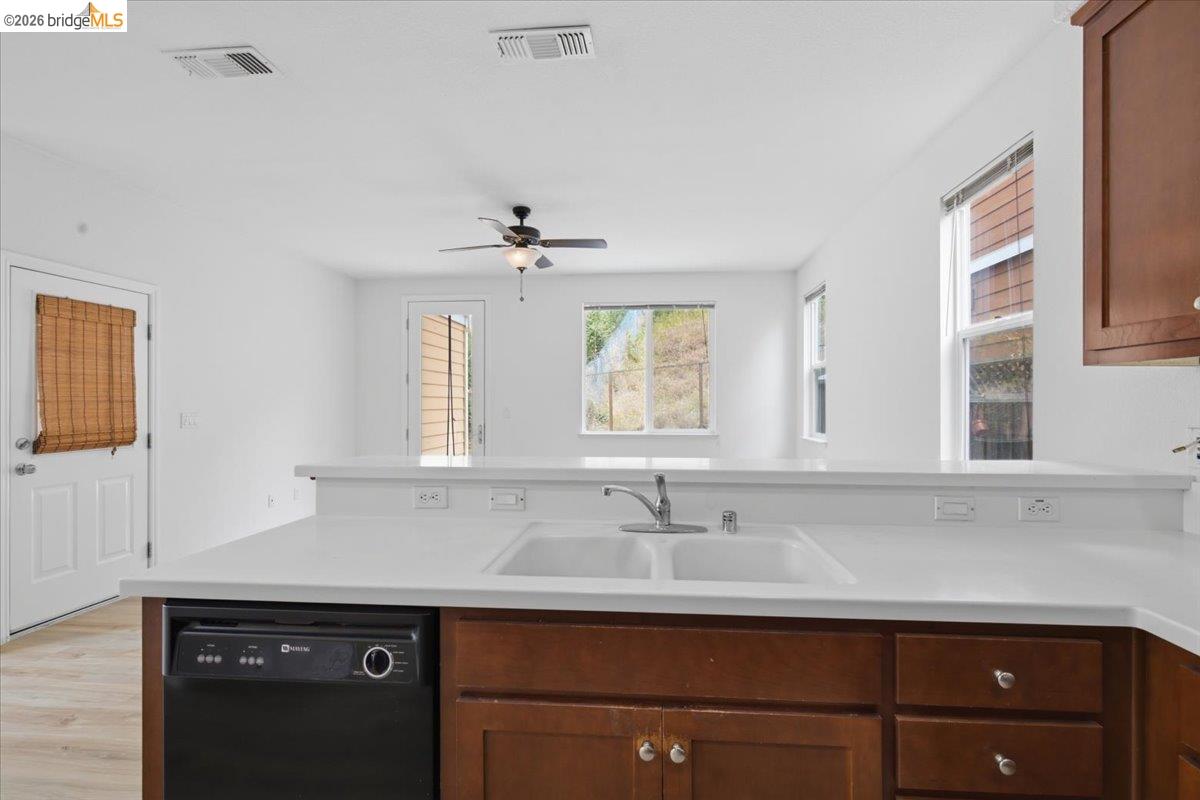 313 Felice Circle, Pinole CA 94564 — photo 10