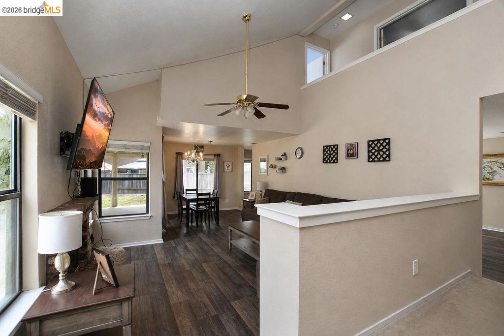 34 Nightingale Ct, Oakley, CA 94561 photo 2