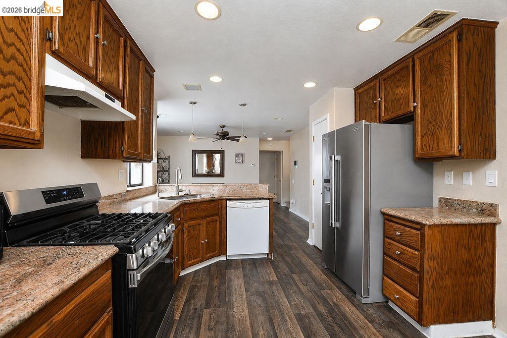 34 Nightingale Ct, Oakley, CA 94561 photo 5