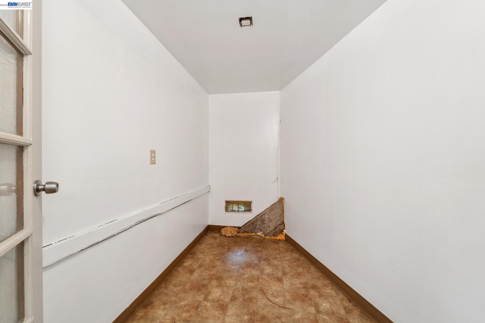 6151 Valley View Rd, Oakland CA 94611 — photo 33