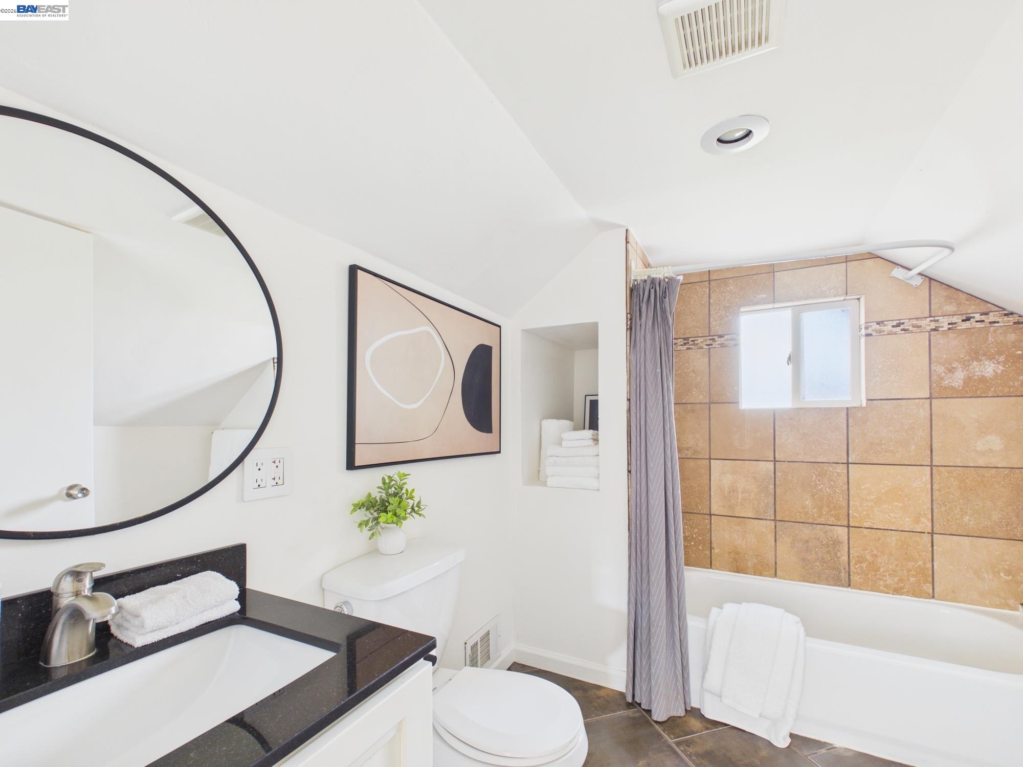 364 Lester Ave, Oakland CA 94606 — photo 45