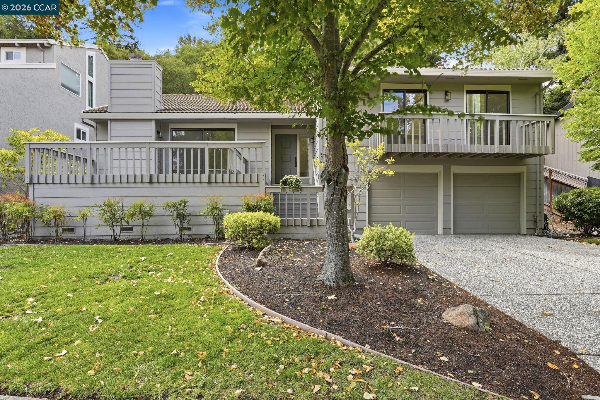 900 Augusta Dr