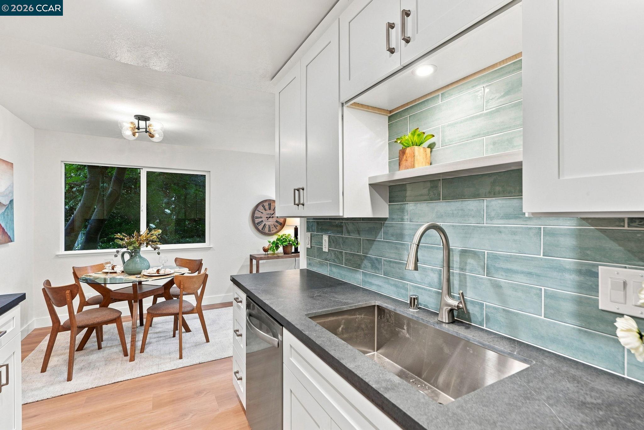 42 Emery Bay Dr, Emeryville CA 94608 — photo 16