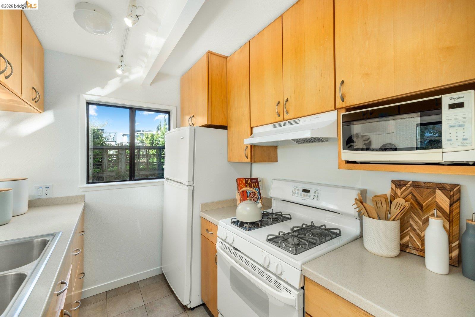 1269 Hopkins St, Berkeley CA 94702 — photo 13