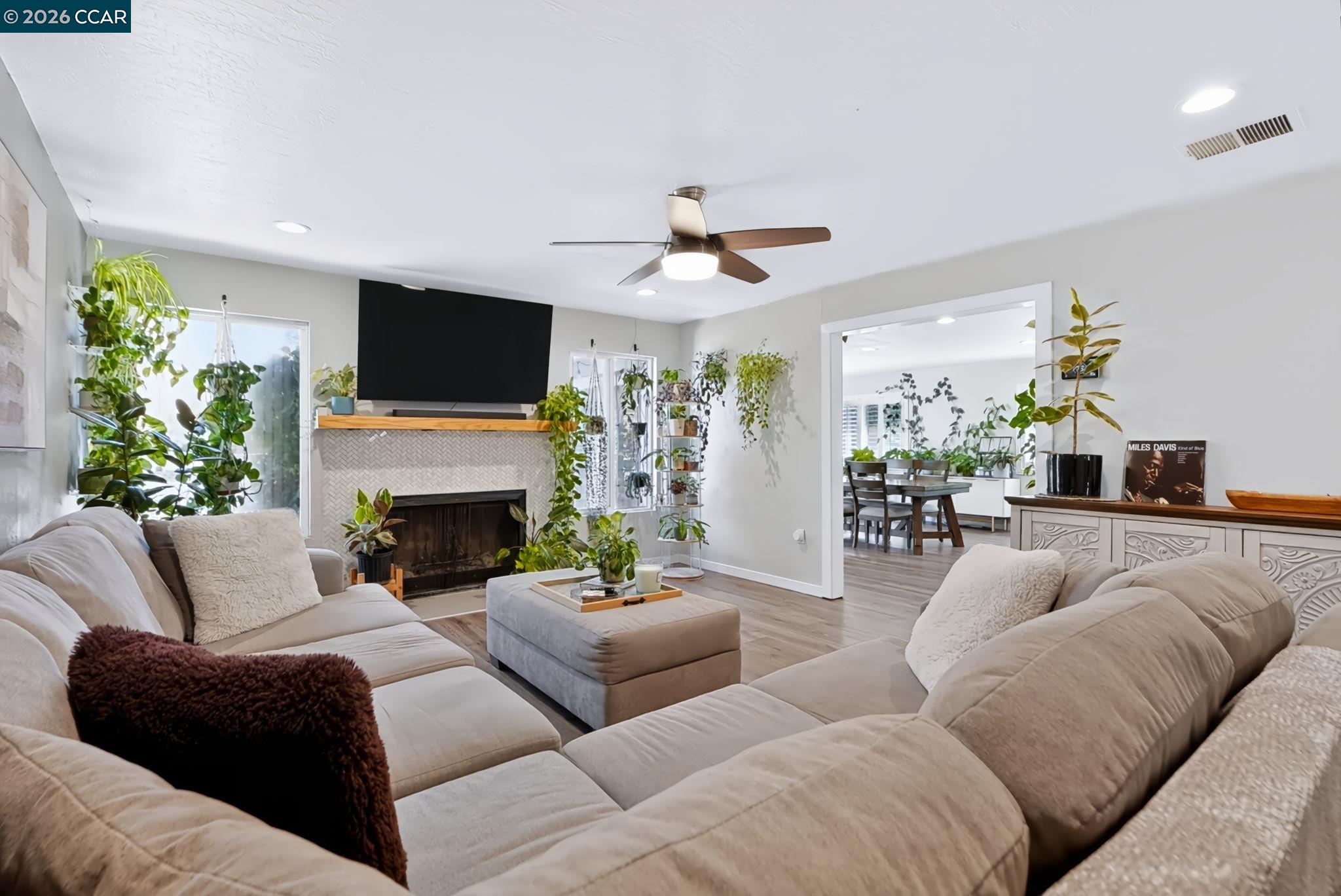 1628 Kingsly Drive, Pittsburg CA 94565 — photo 7