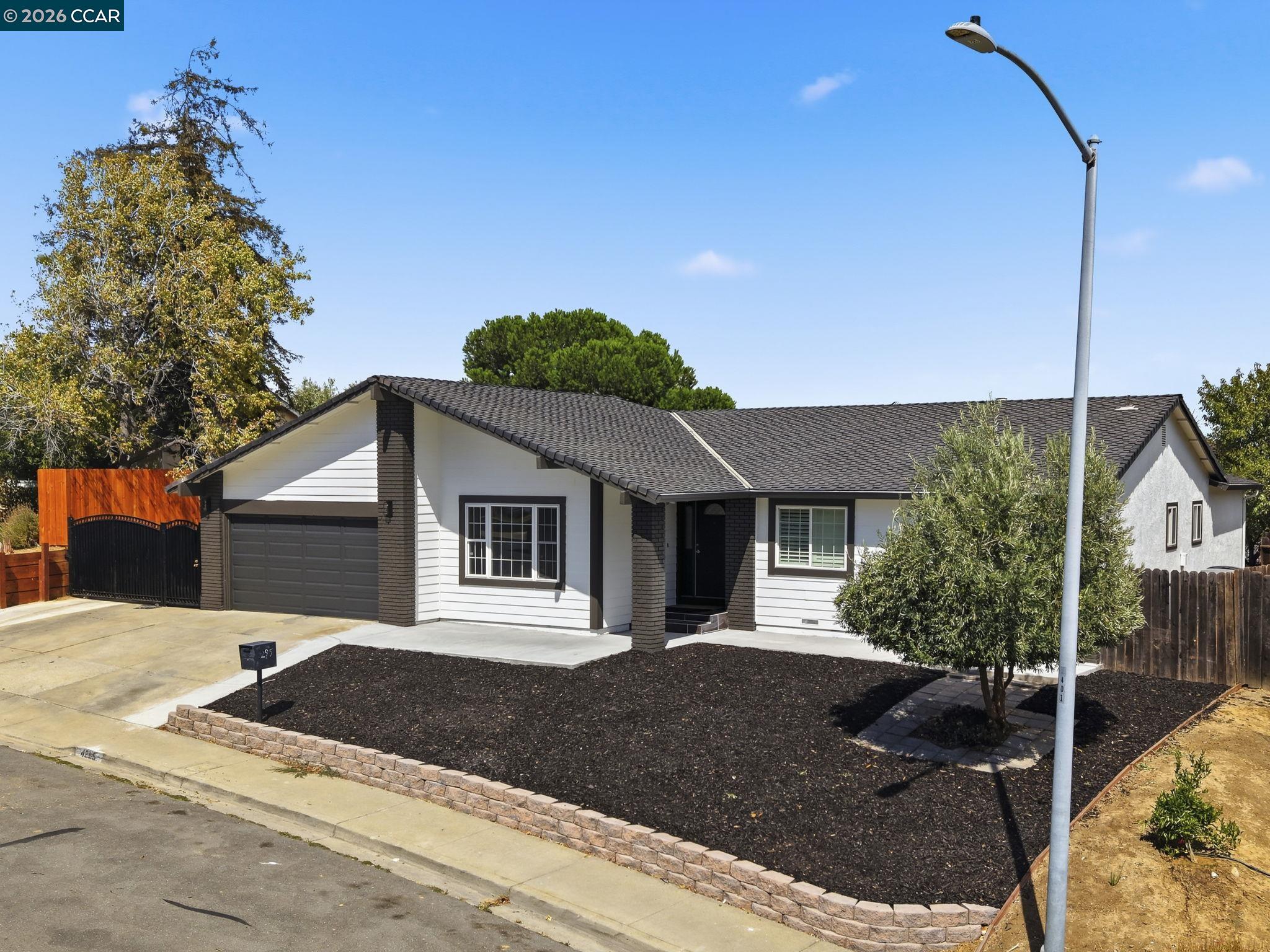 4295 Suzanne Dr, Pittsburg CA 94565 — photo 3