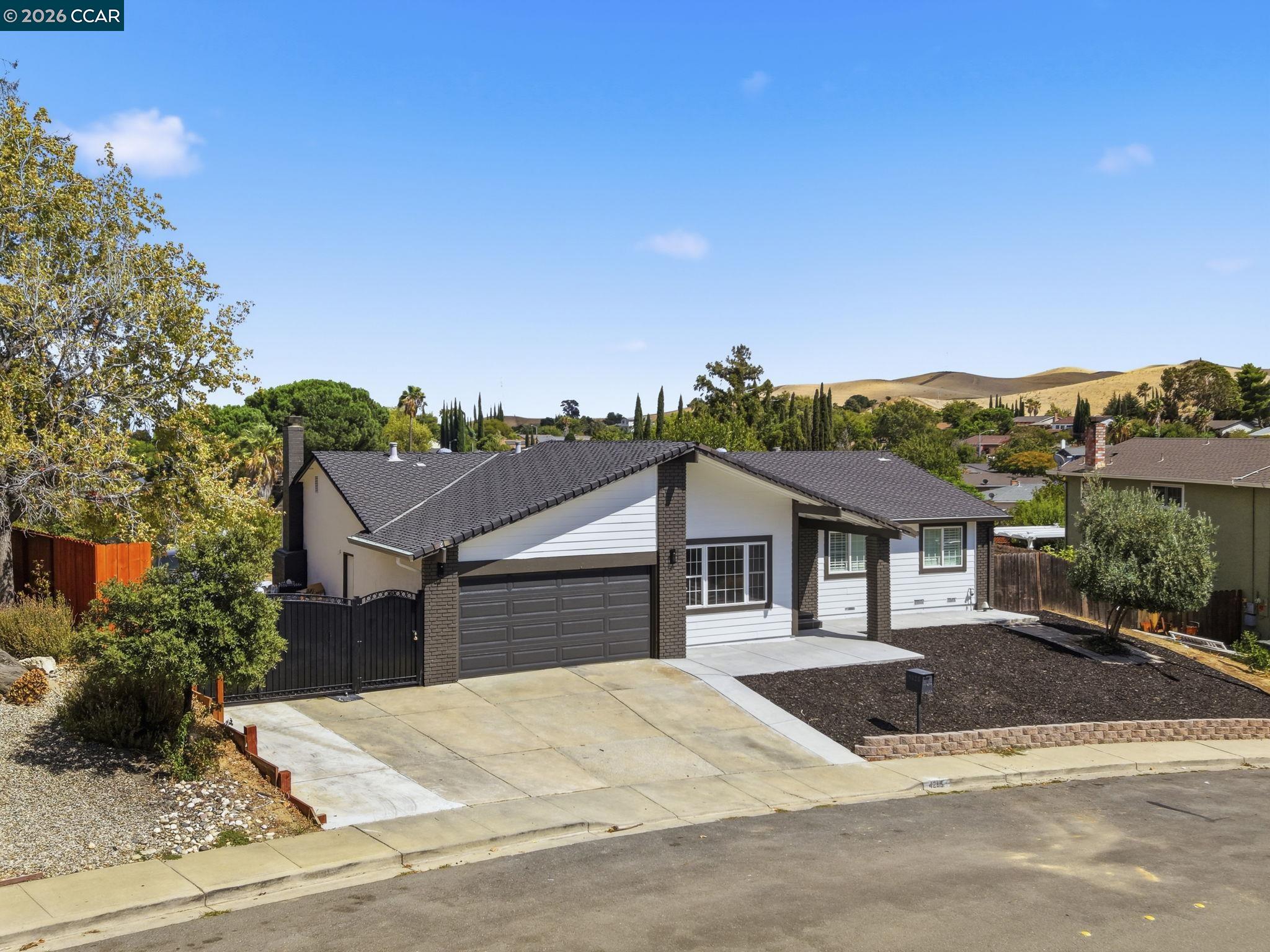 4295 Suzanne Dr, Pittsburg CA 94565 — photo 4