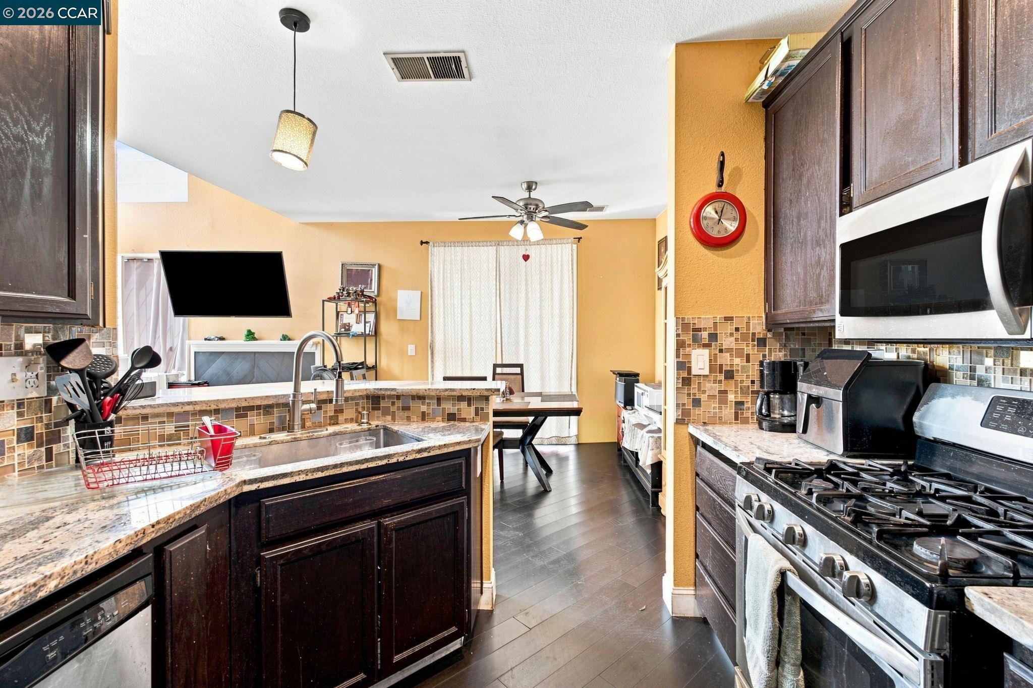 5341 Catanzaro Way, Antioch, CA 94531 photo 17