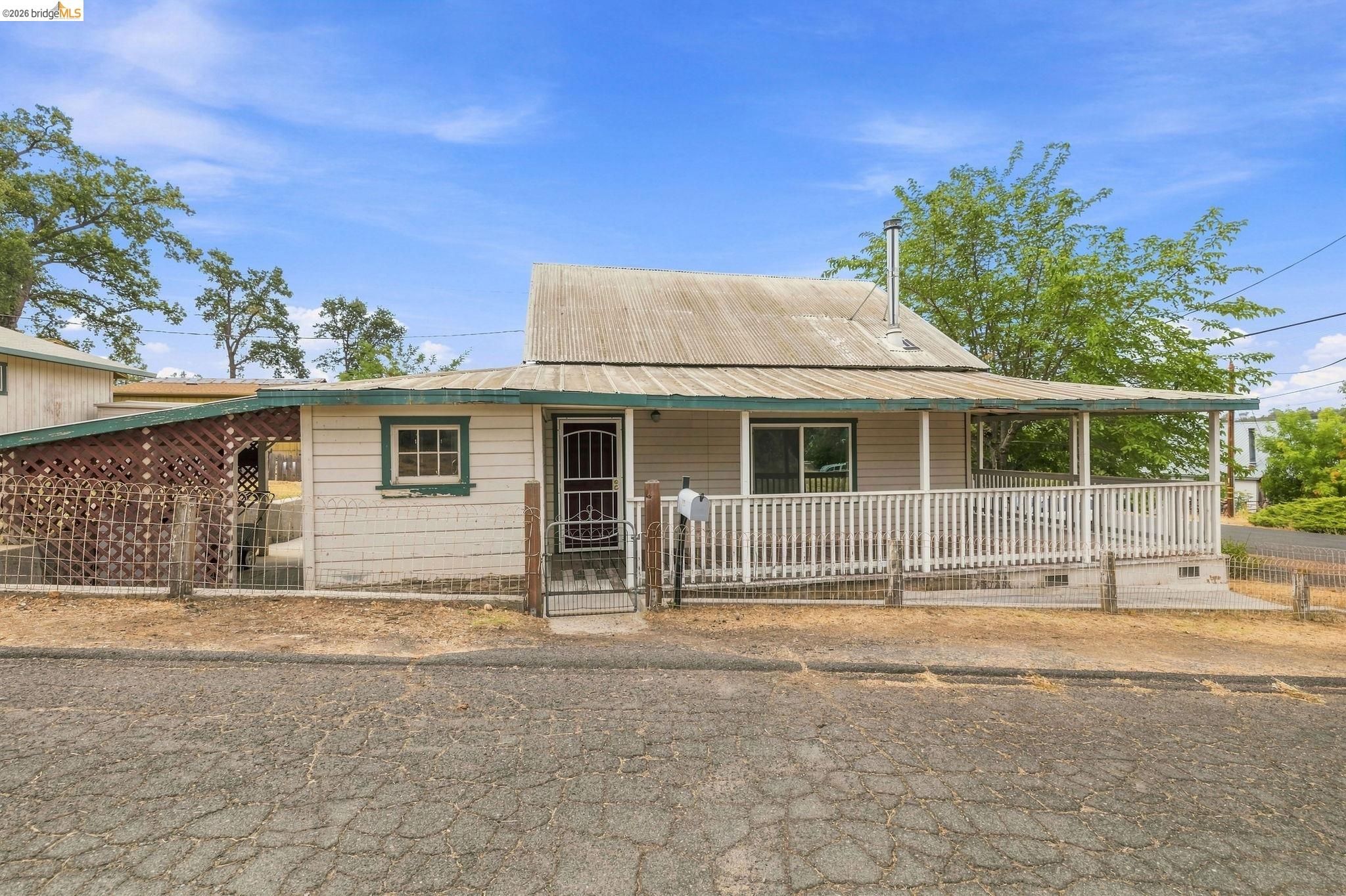 Property photo 3