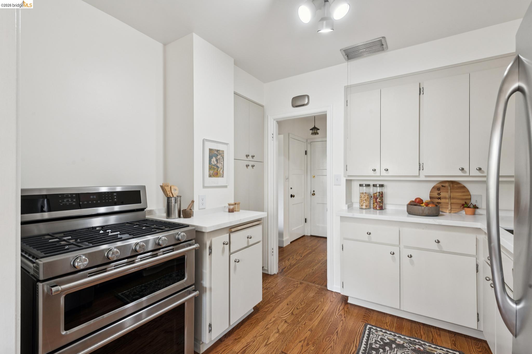 208 Lee St, Oakland CA 94610 — photo 16