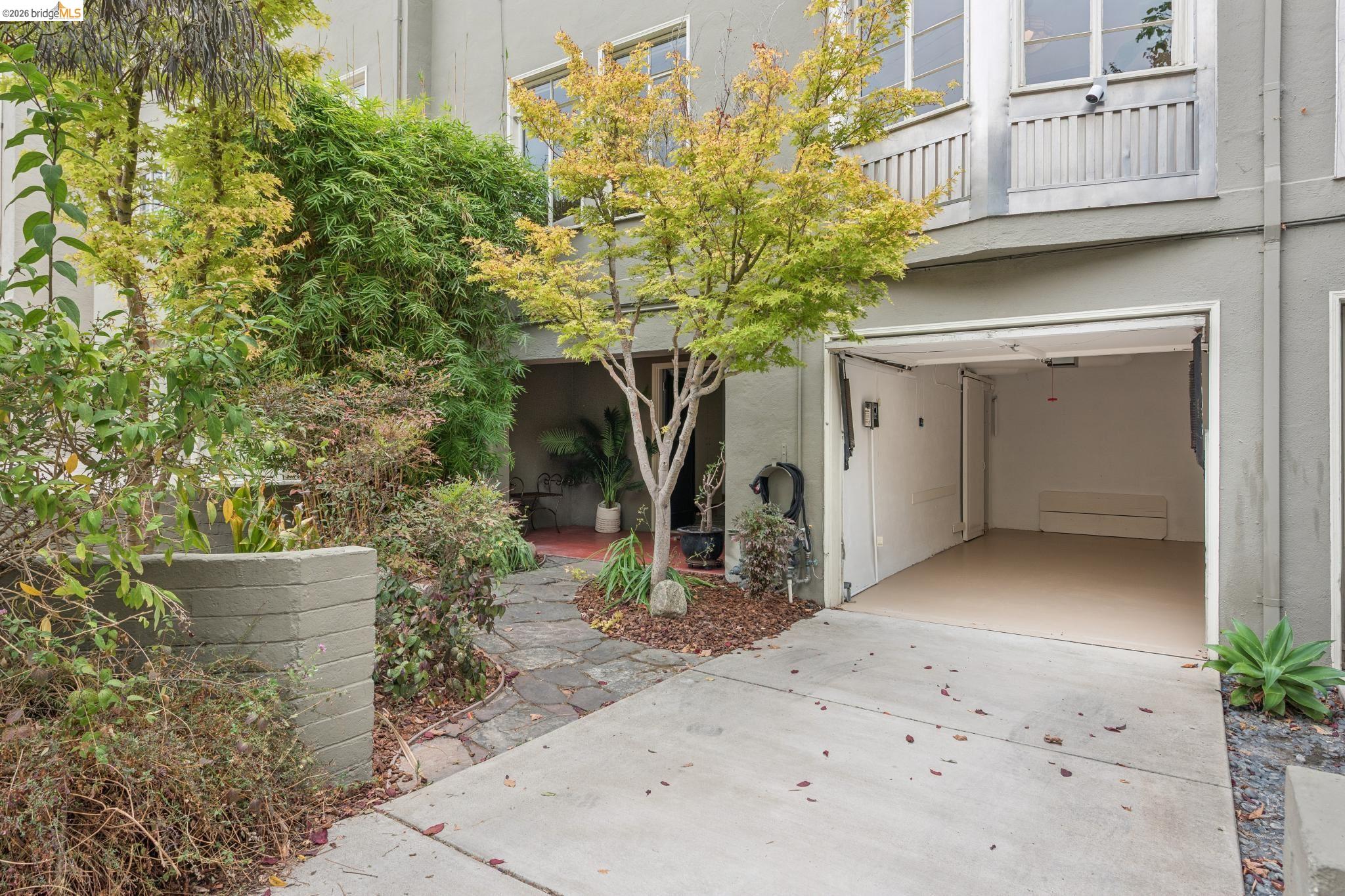 208 Lee St, Oakland CA 94610 — photo 35