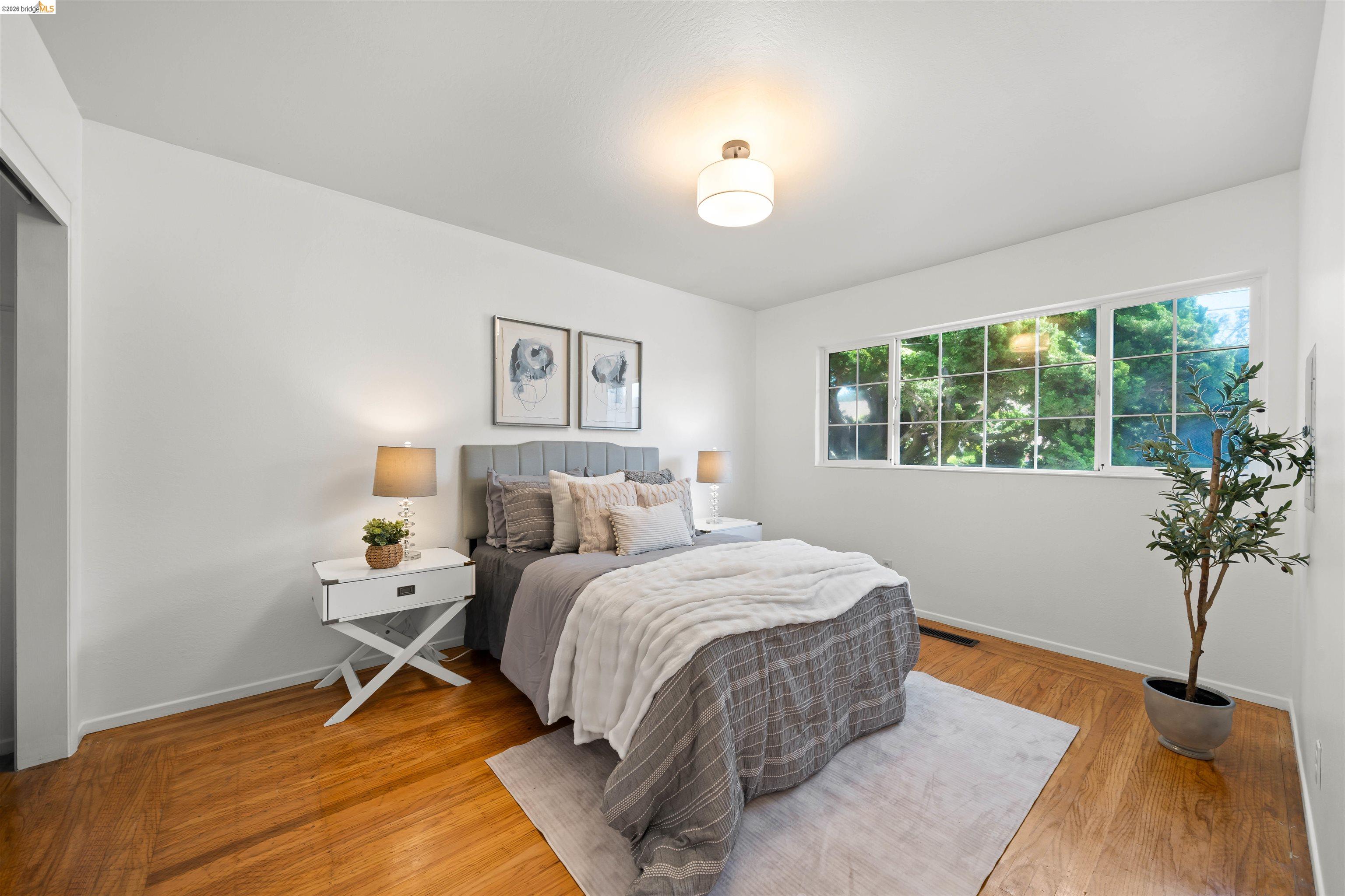 4833 Shetland Ave., Oakland CA 94605 — photo 13