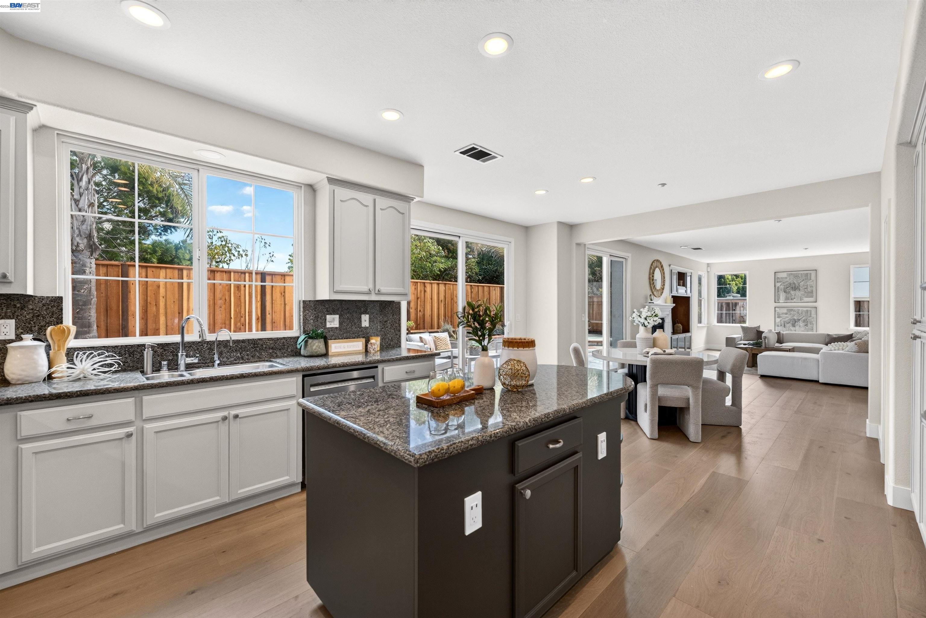 5518 Alvelais Dr, Union City CA 94587 — photo 25