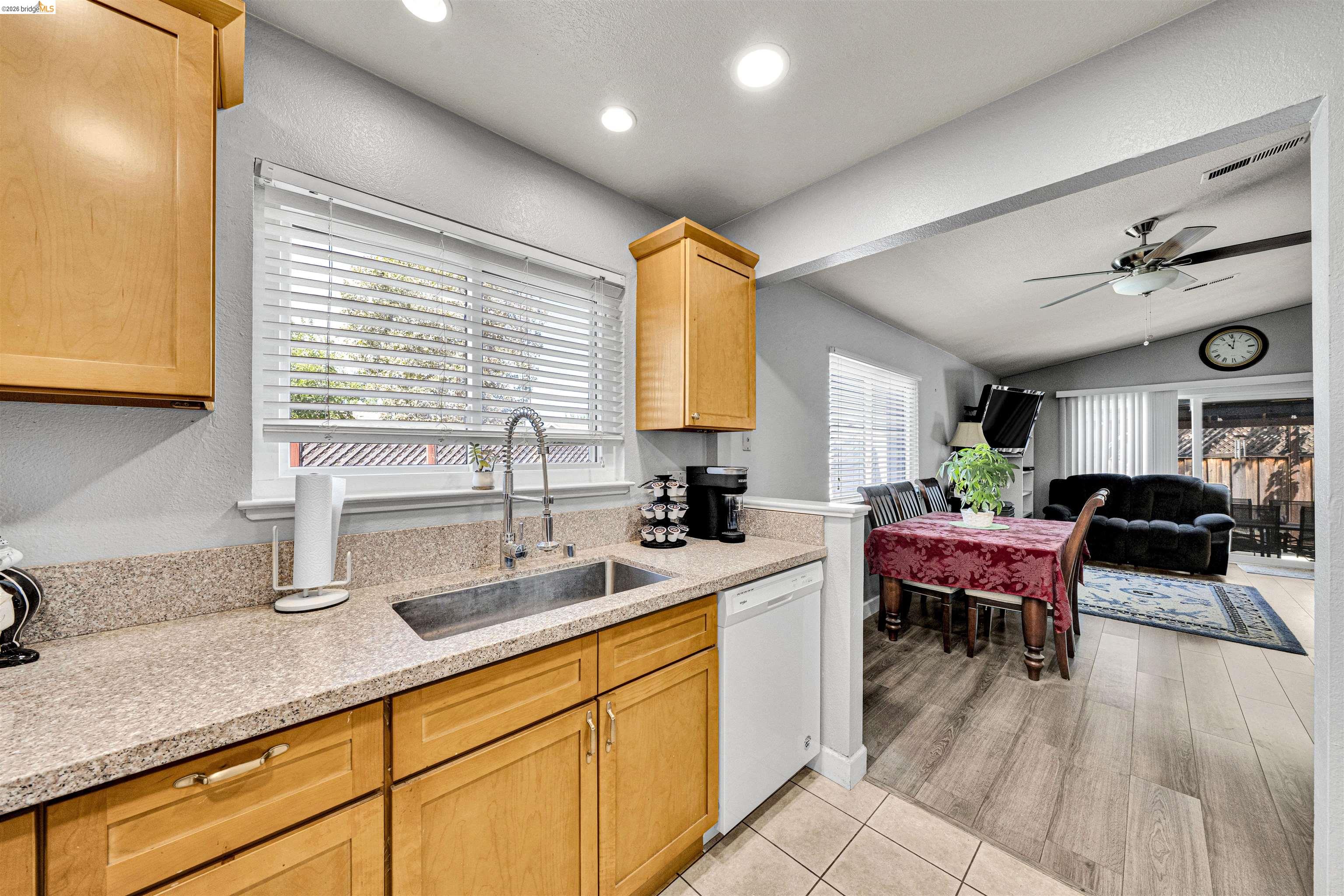 280 Brazil Ct, Oakley, CA 94561 photo 16
