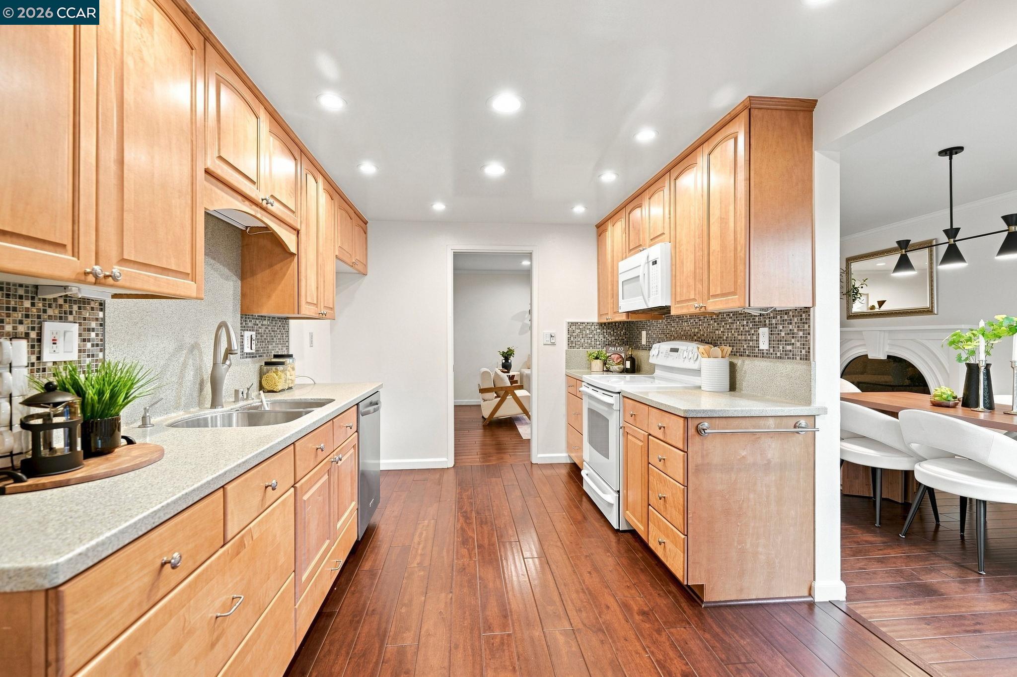 79 Fountainhead Ct, Martinez CA 94553 — photo 8