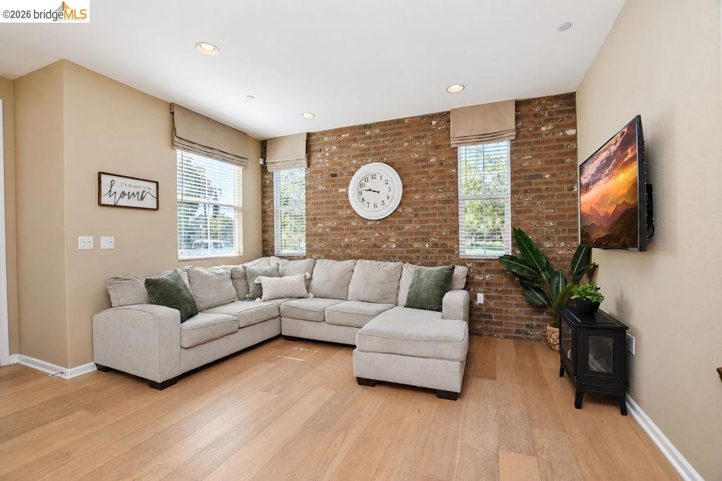 806 Queen Palm Ln, Brentwood CA 94513 — photo 12