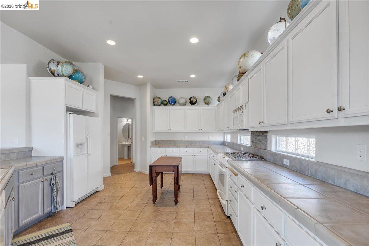 258 Rock Ridge, Copperopolis CA 95228 — photo 17