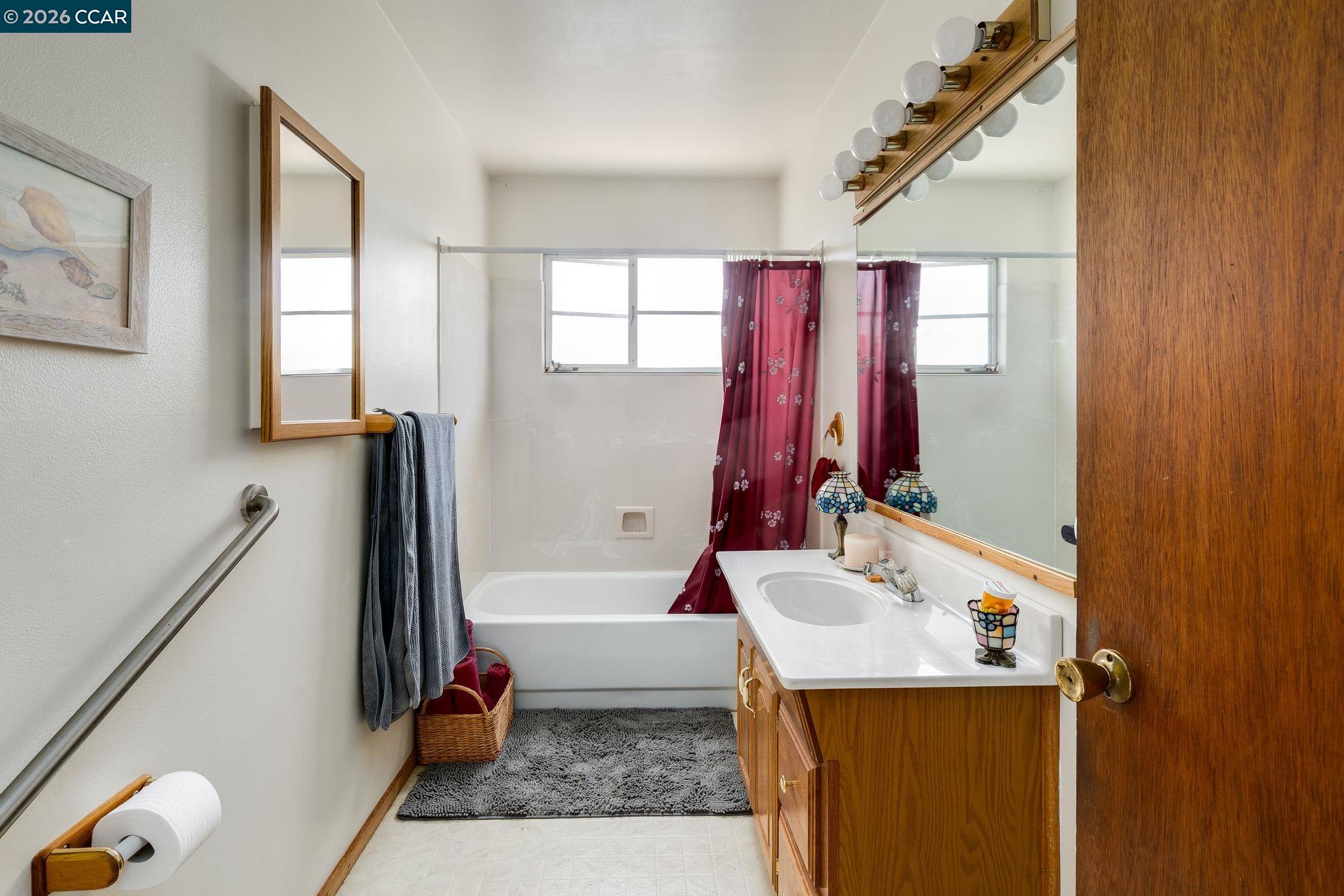 5613 Likins Ave, Martinez CA 94553 — photo 32