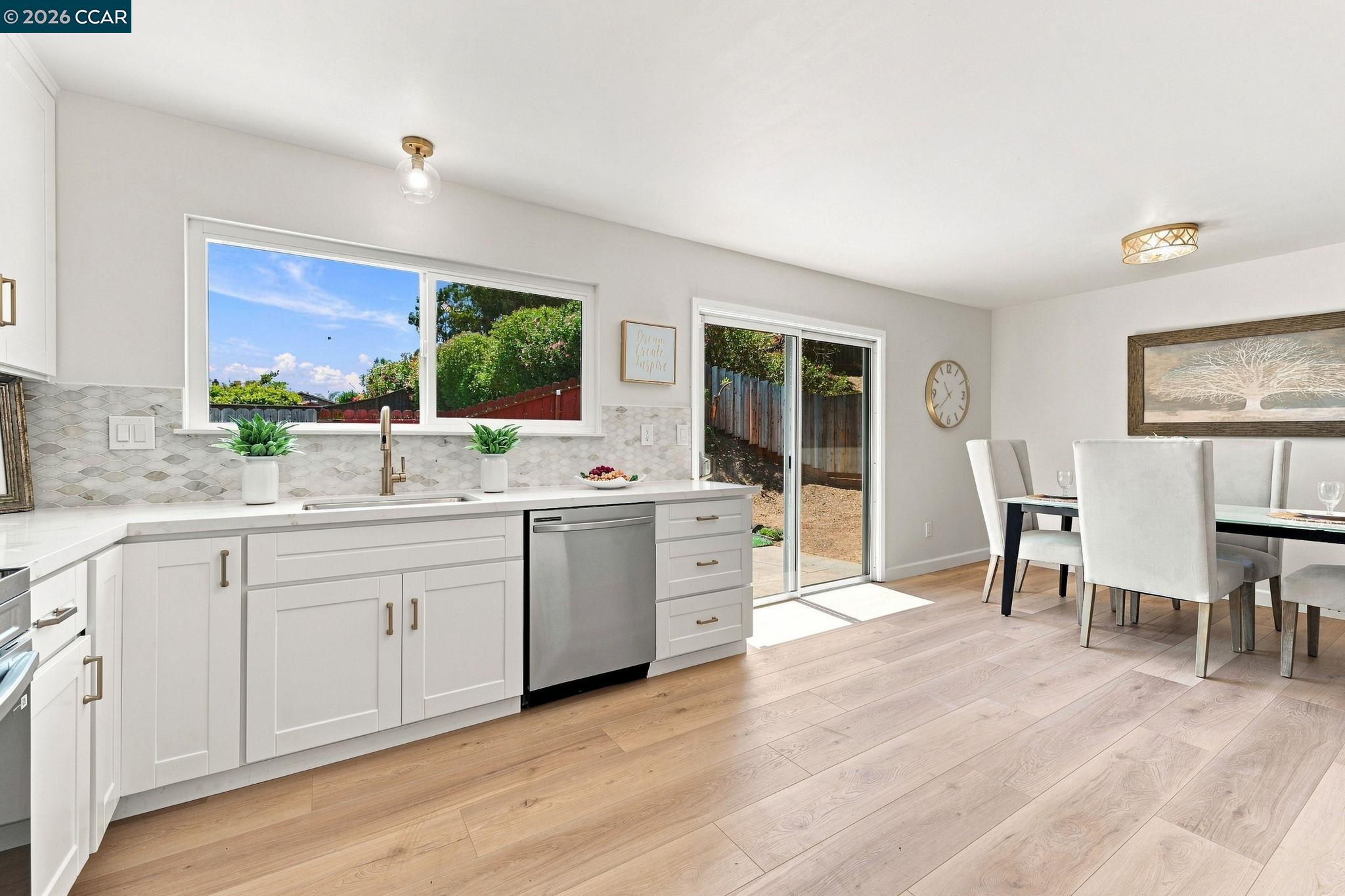 952 Marie Ave, Martinez CA 94553 — photo 11