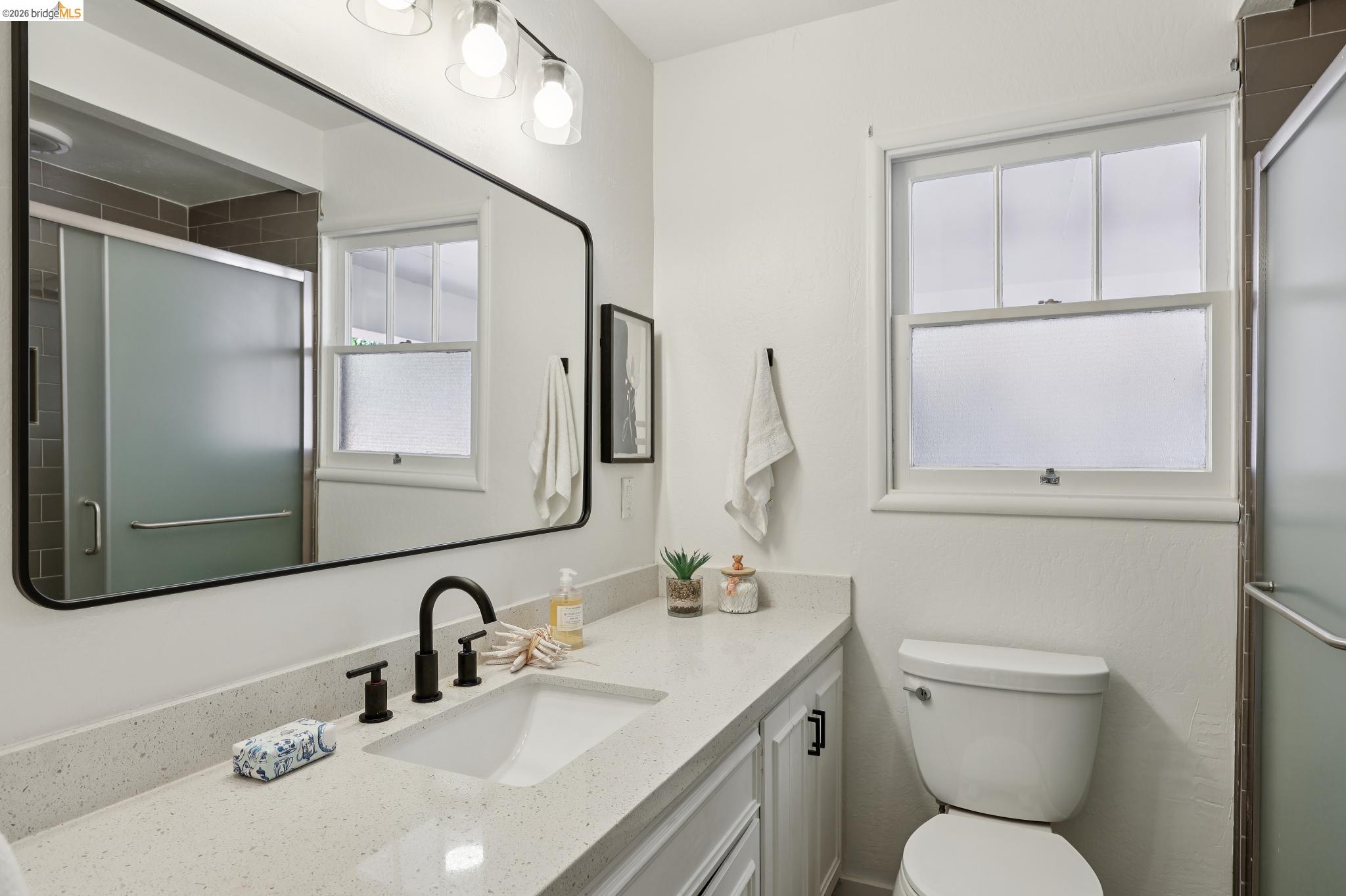 2 Mall Court, Oakland CA 94611 — photo 37