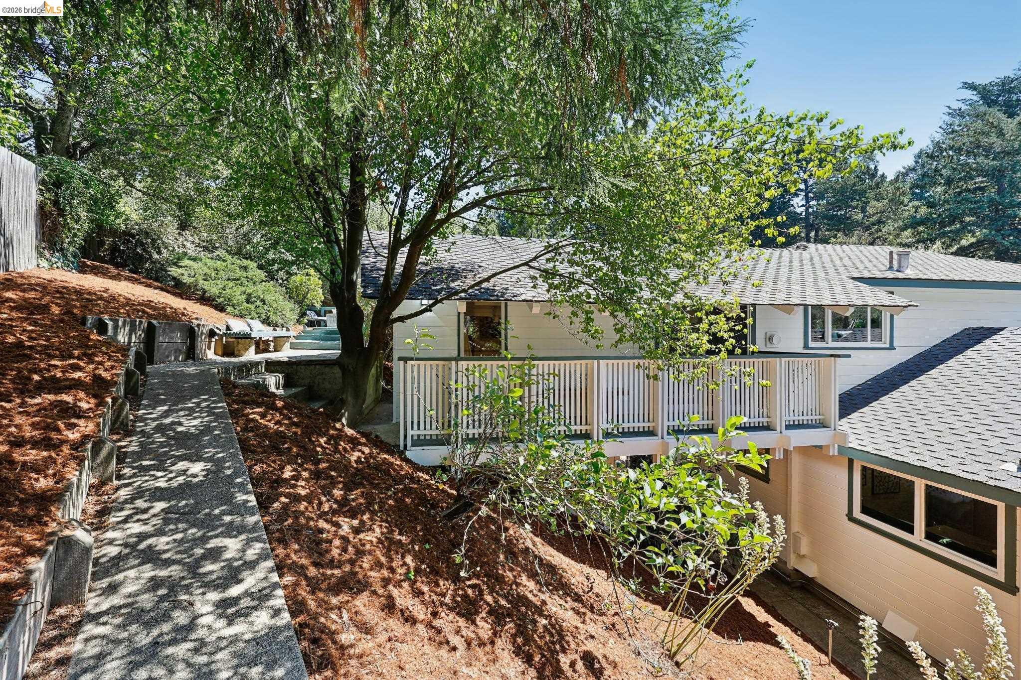 2 Mall Court, Oakland CA 94611 — photo 58