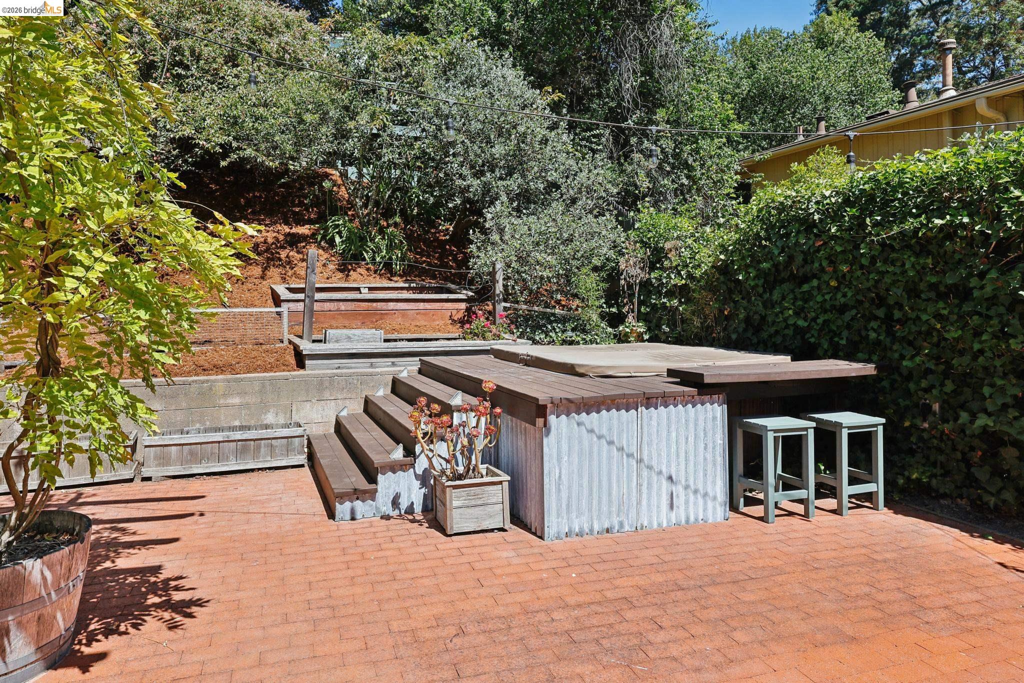 2 Mall Court, Oakland CA 94611 — photo 72