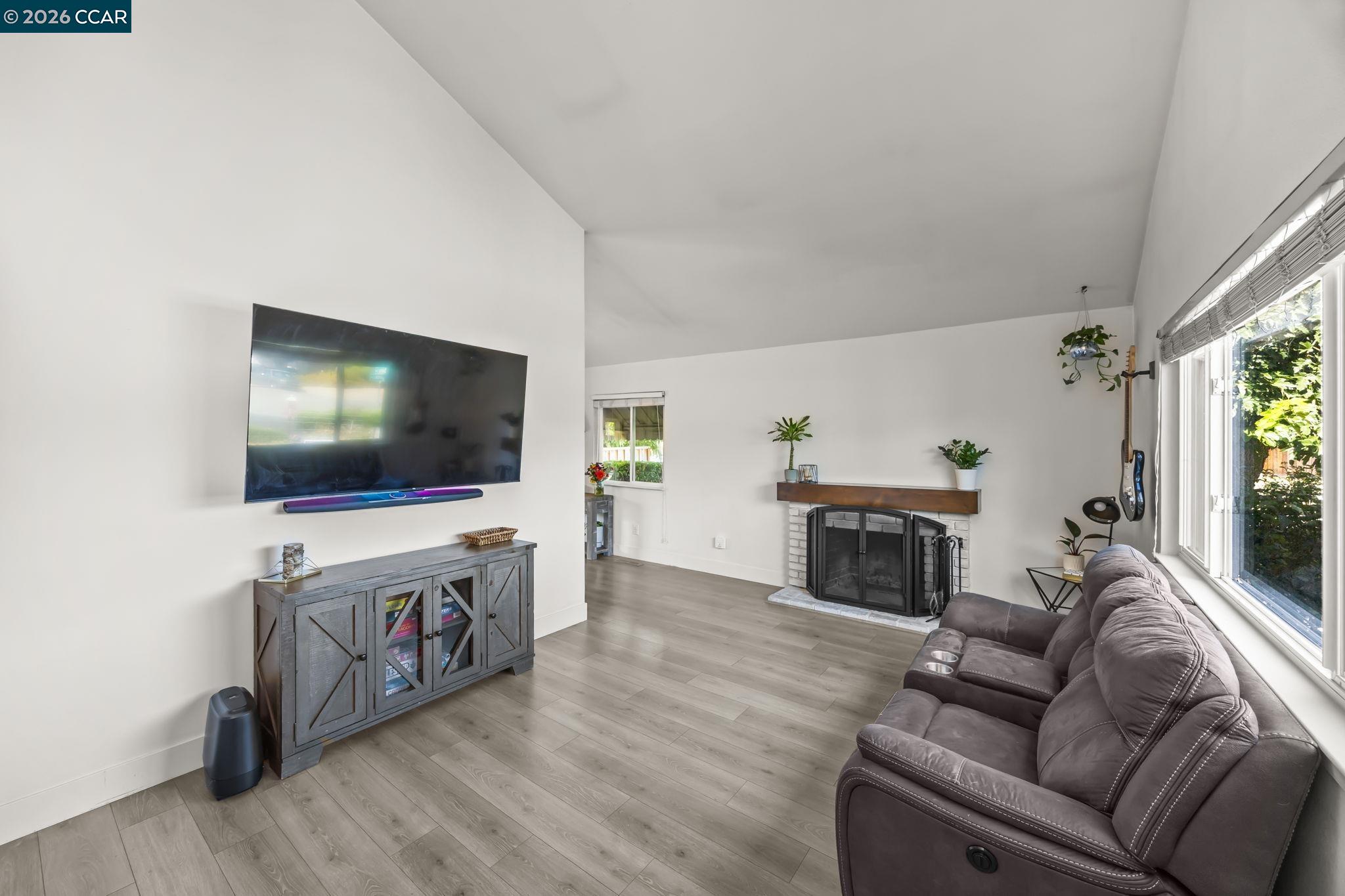 305 Virginia Dr, Livermore CA 94550 — photo 10