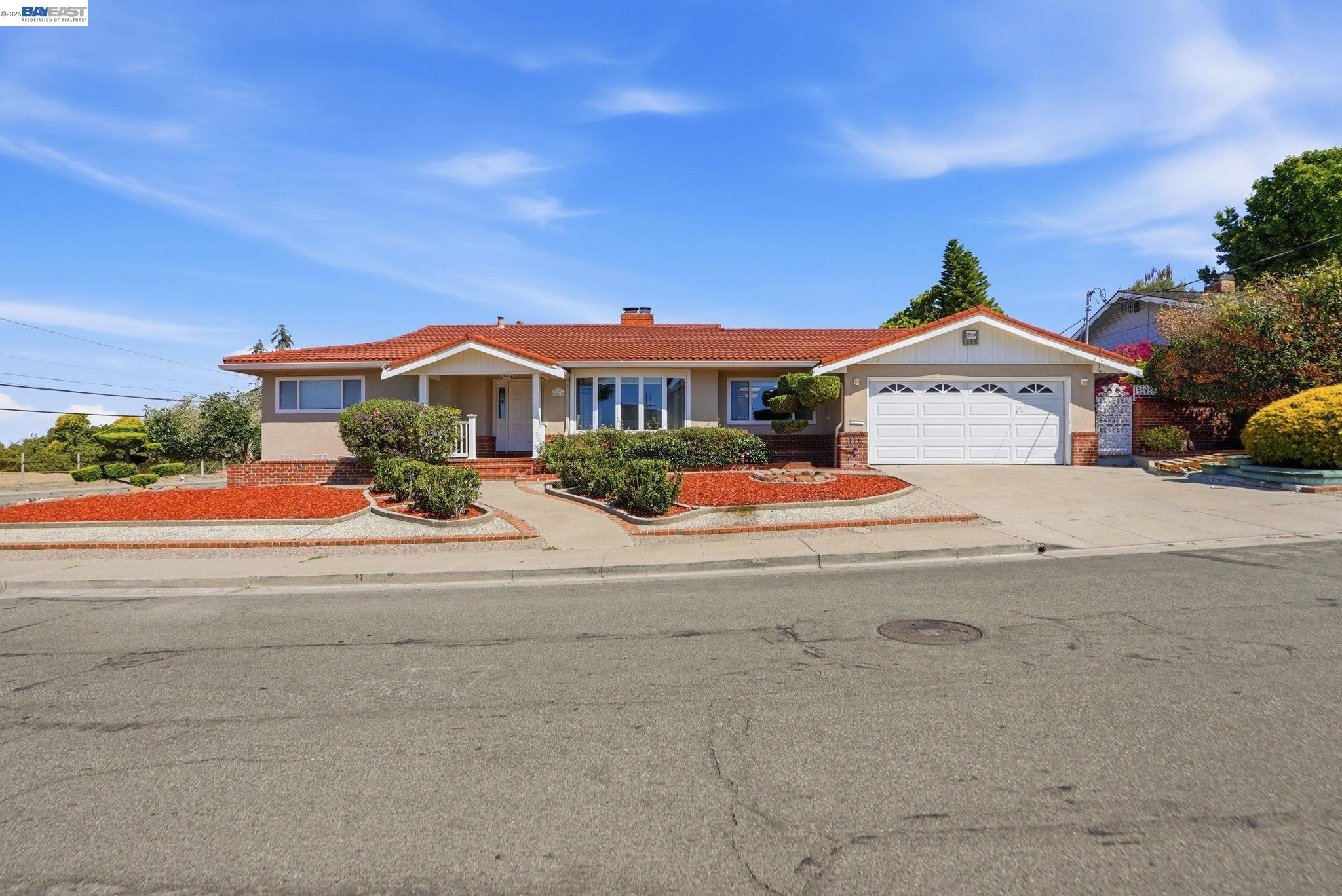 1204 Vistagrand Dr, San Leandro CA 94577 — photo 6