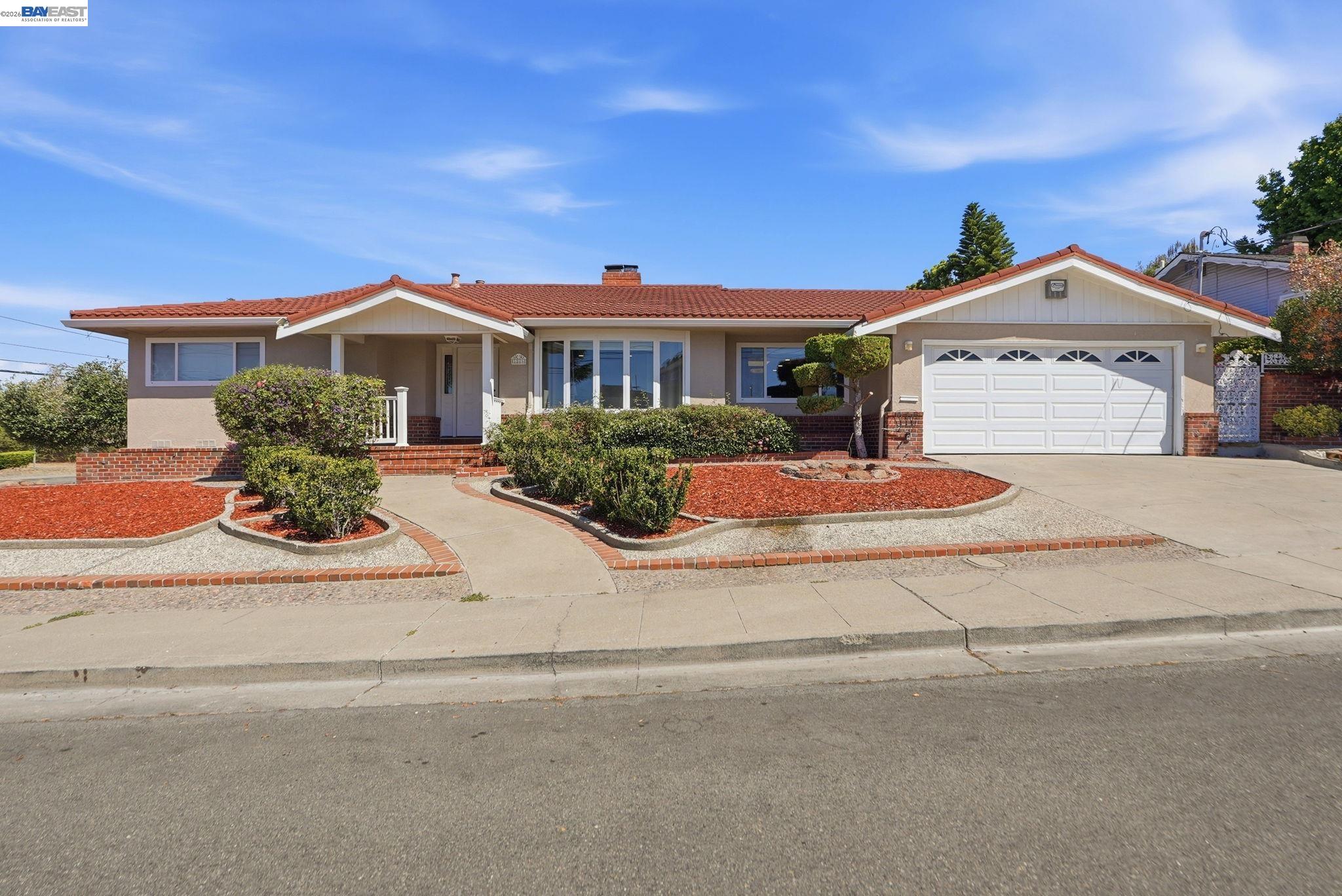 1204 Vistagrand Dr, San Leandro CA 94577 — photo 9