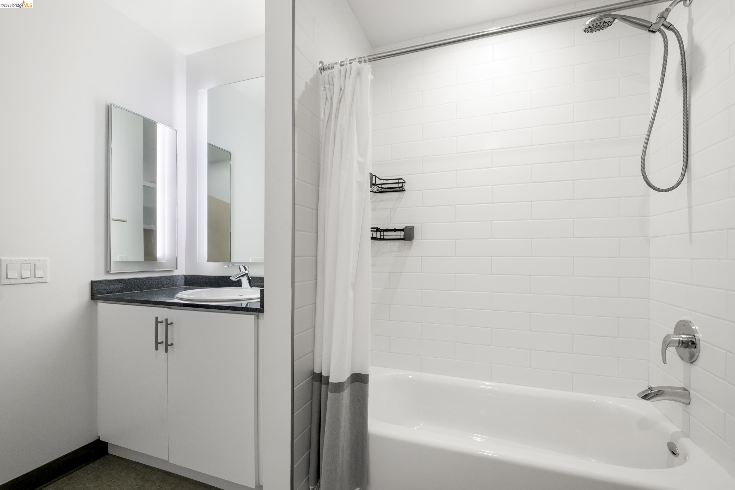 285 Main Street # 404, San Francisco CA 94105 — photo 15