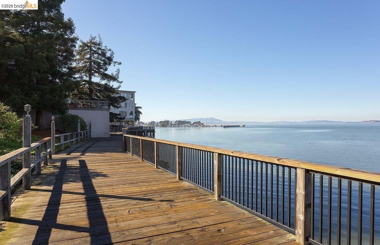 8 Commodore DR # C359, Emeryville CA 94608 — photo 46