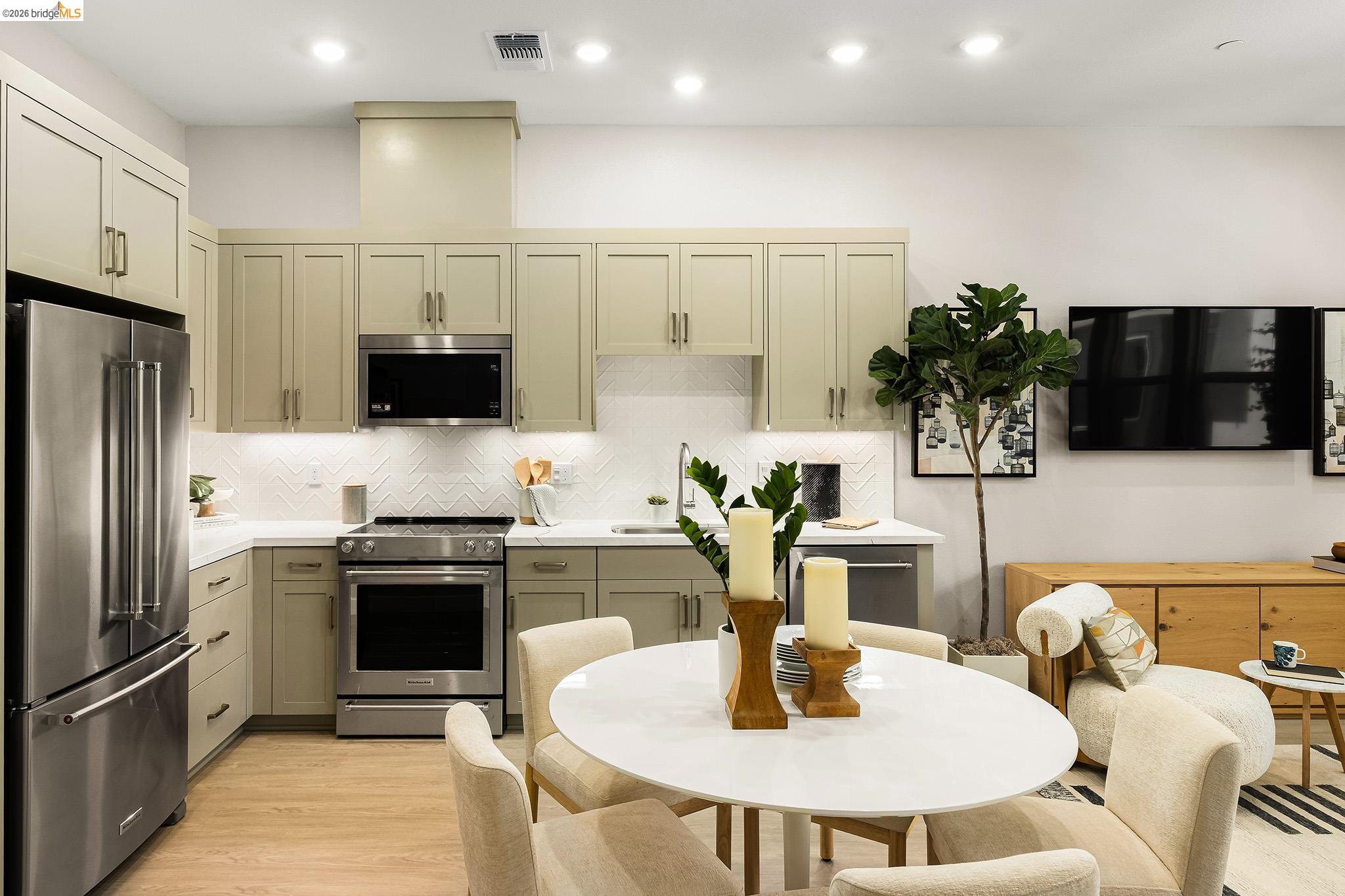 28966 Parkridge Loop # 116, Hayward CA 94544 — photo 2