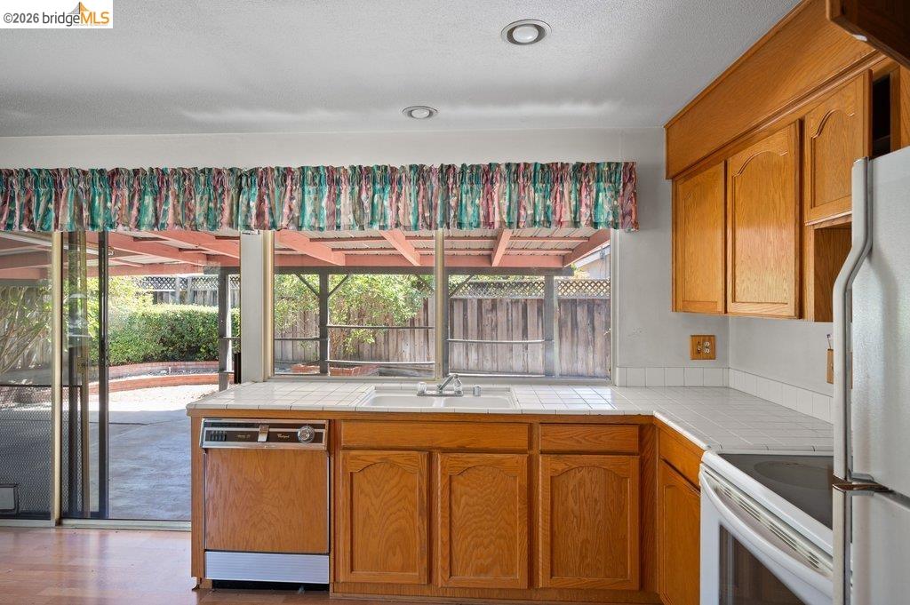 6086 Blacklock Ct, San Jose CA 95123 — photo 11