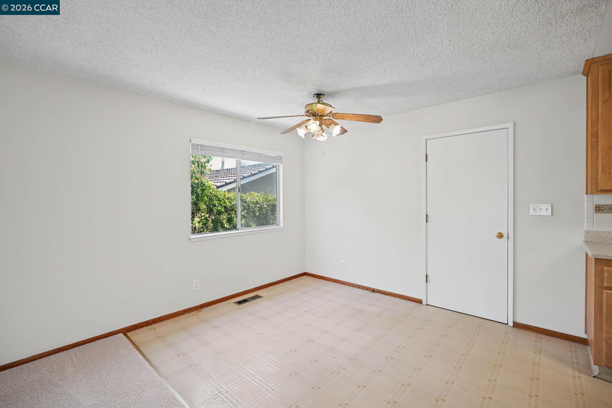 879 Greenway Dr, Martinez CA 94553 — photo 13
