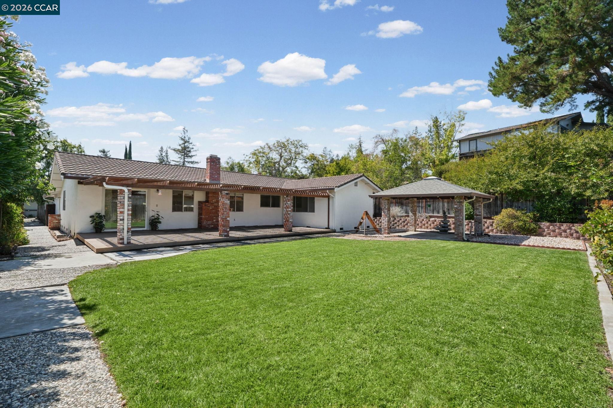 879 Greenway Dr, Martinez CA 94553 — photo 42