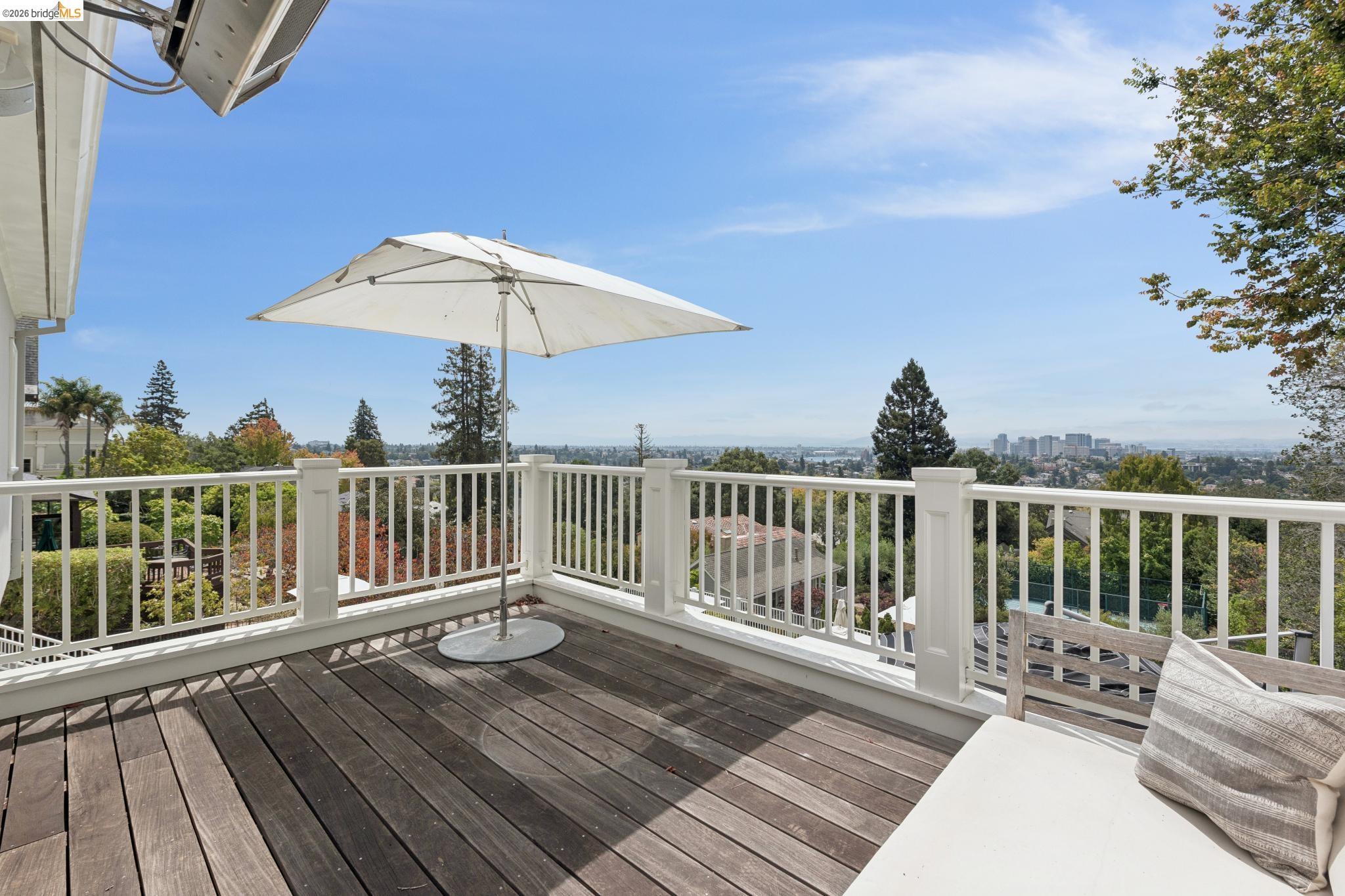 331 Hillside Ave, Piedmont CA 94611 — photo 30