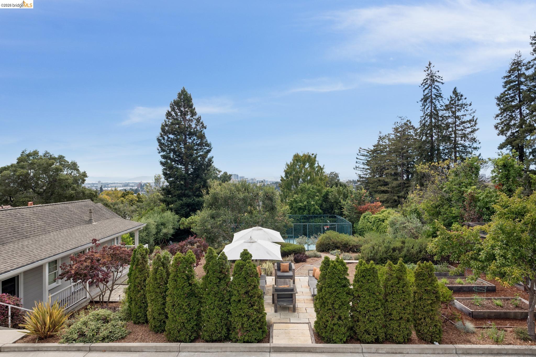 331 Hillside Ave, Piedmont CA 94611 — photo 55