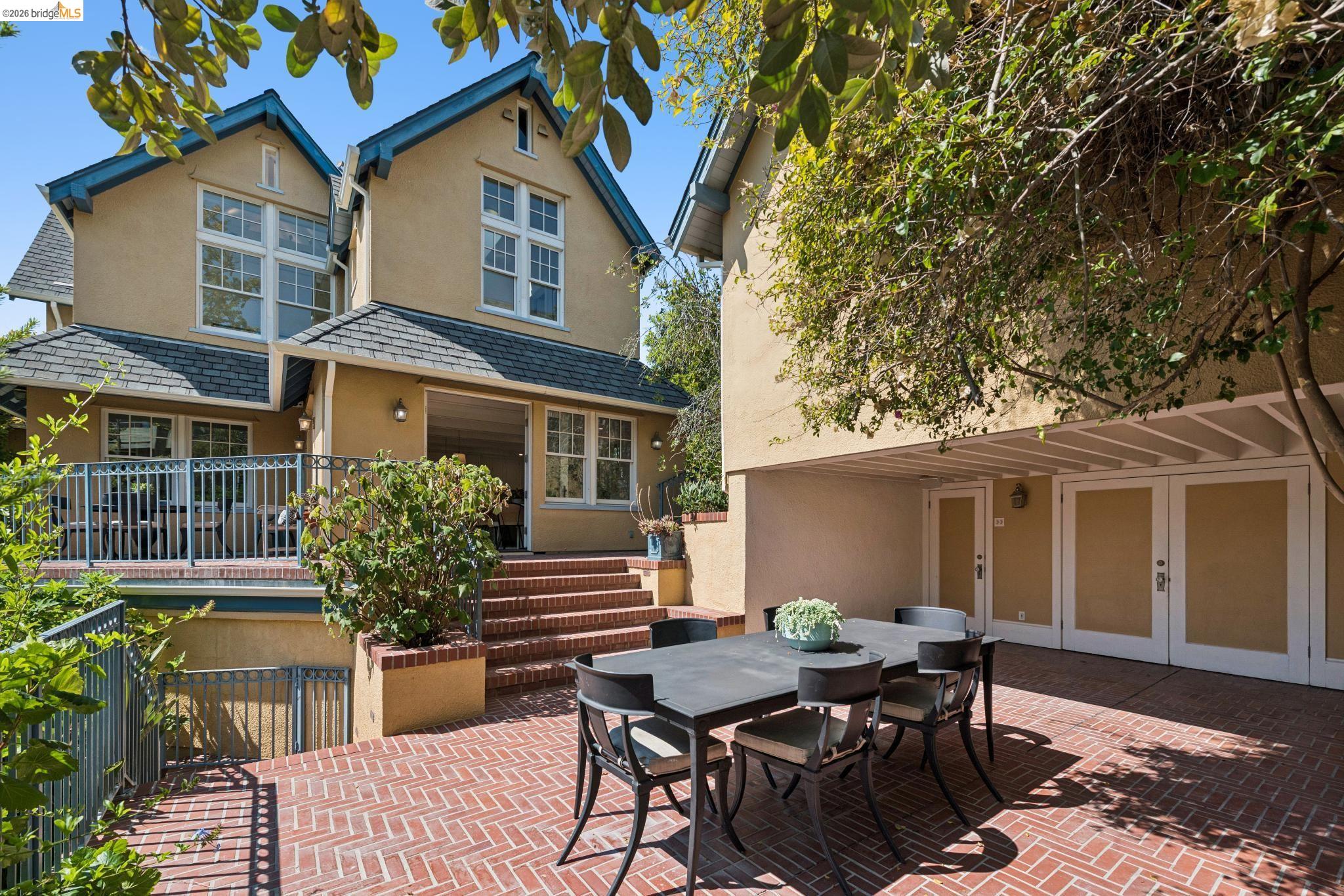 6115 Ocean View Dr, Oakland CA 94618 — photo 23