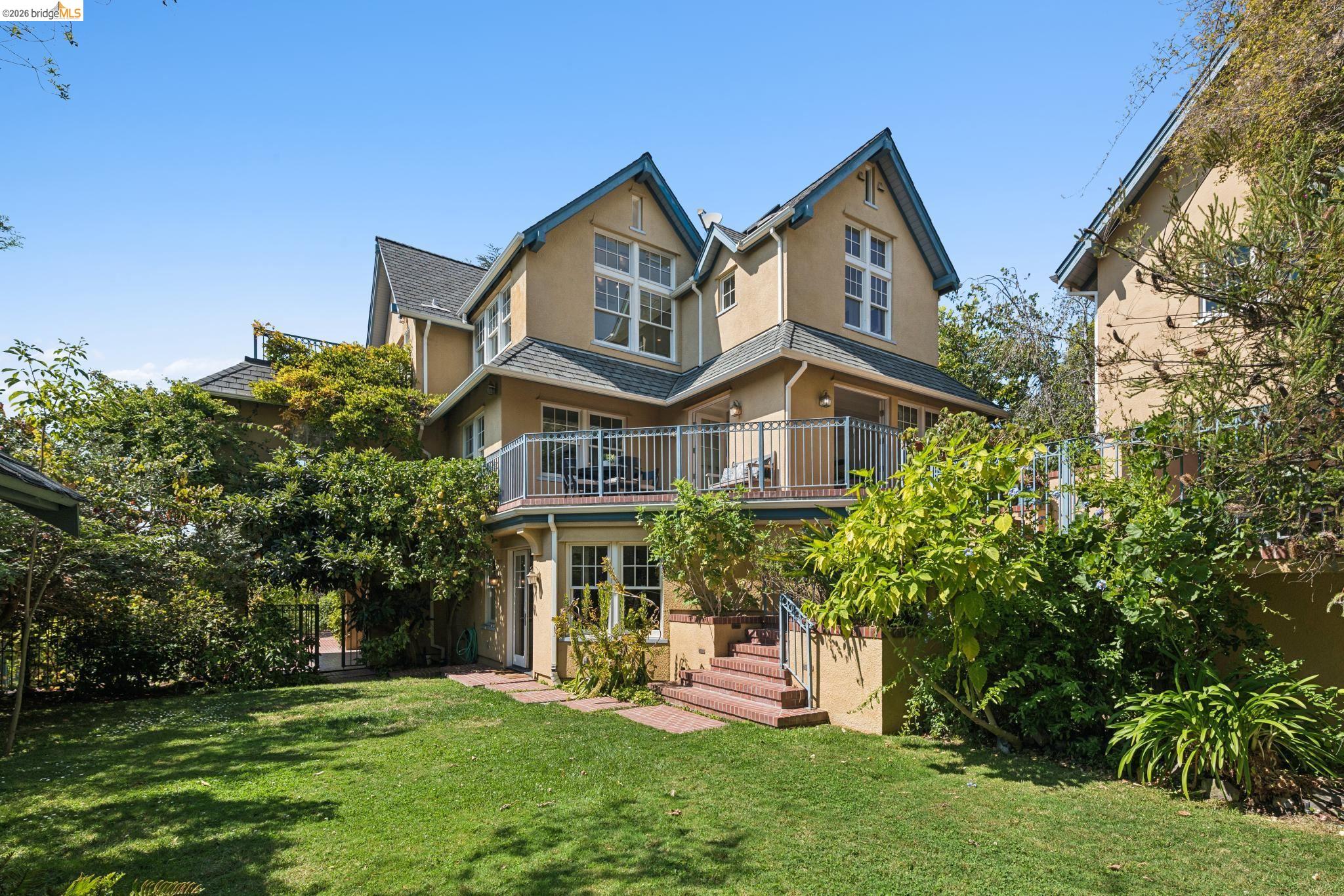 6115 Ocean View Dr, Oakland CA 94618 — photo 49
