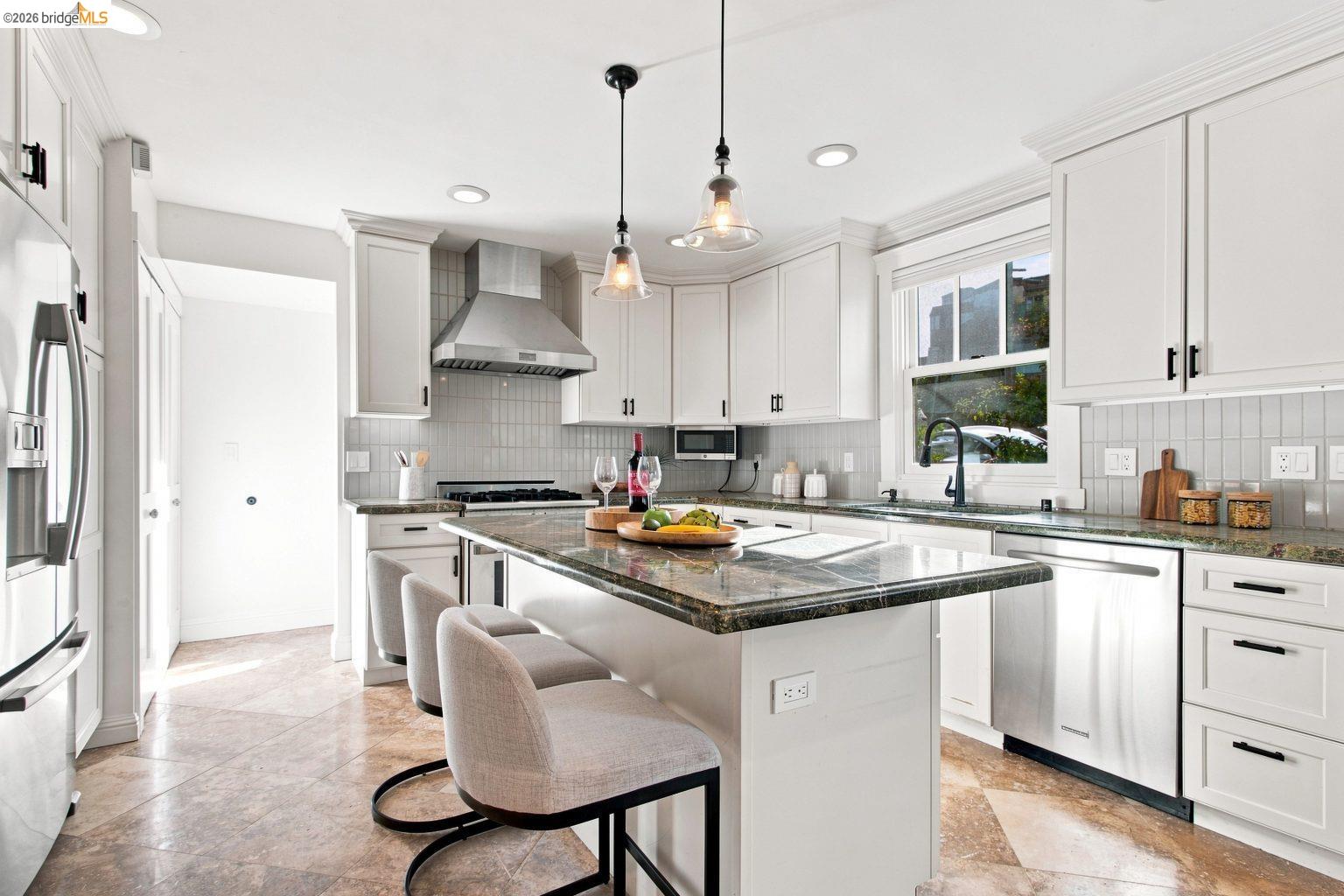494 Jean St, Oakland CA 94610 — photo 10
