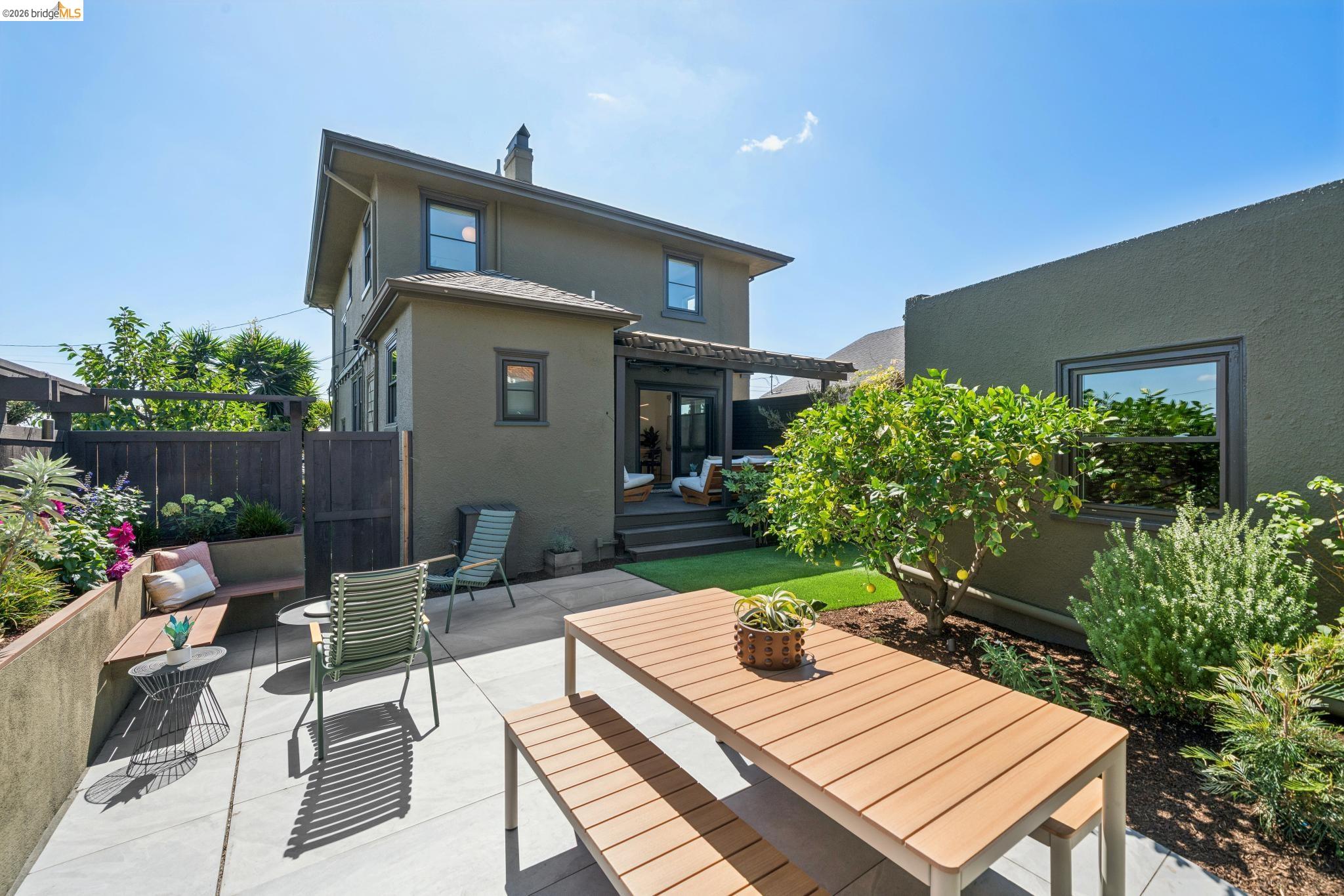 342 Elwood Ave, Oakland CA 94610 — photo 10