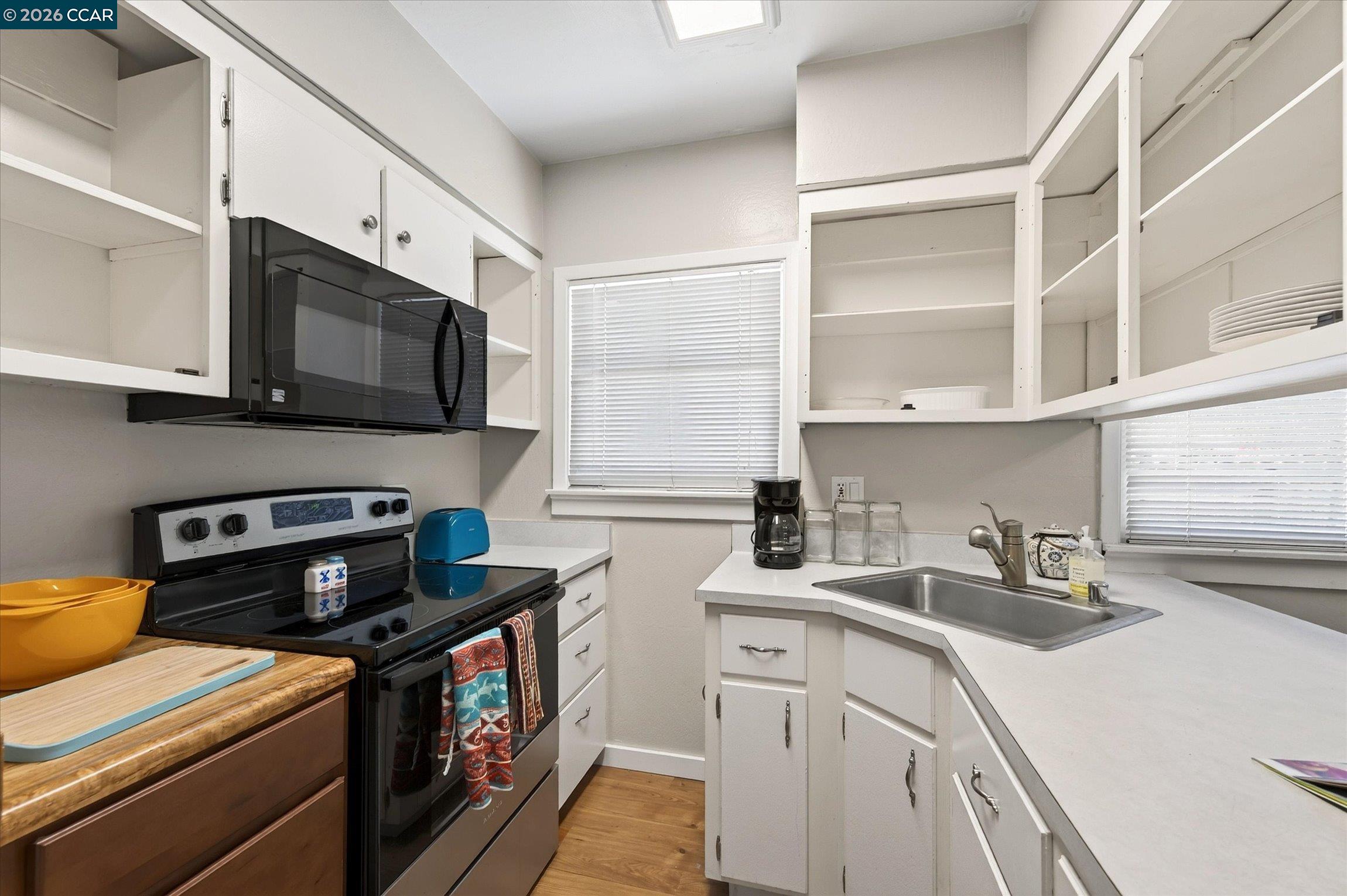 1002 Warren St, Martinez CA 94553 — photo 13