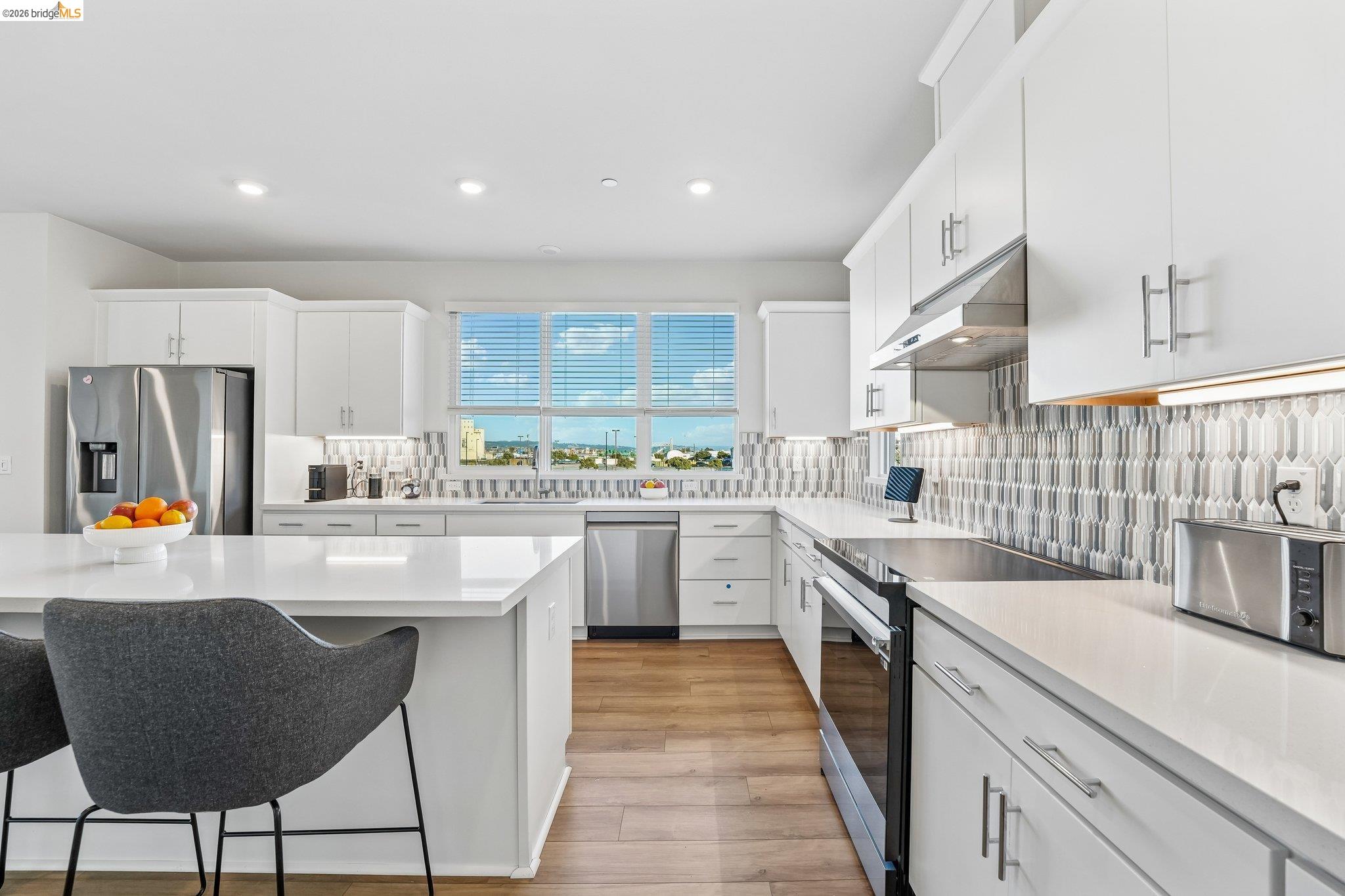 2388 Stanford St, Alameda CA 94501 — photo 18