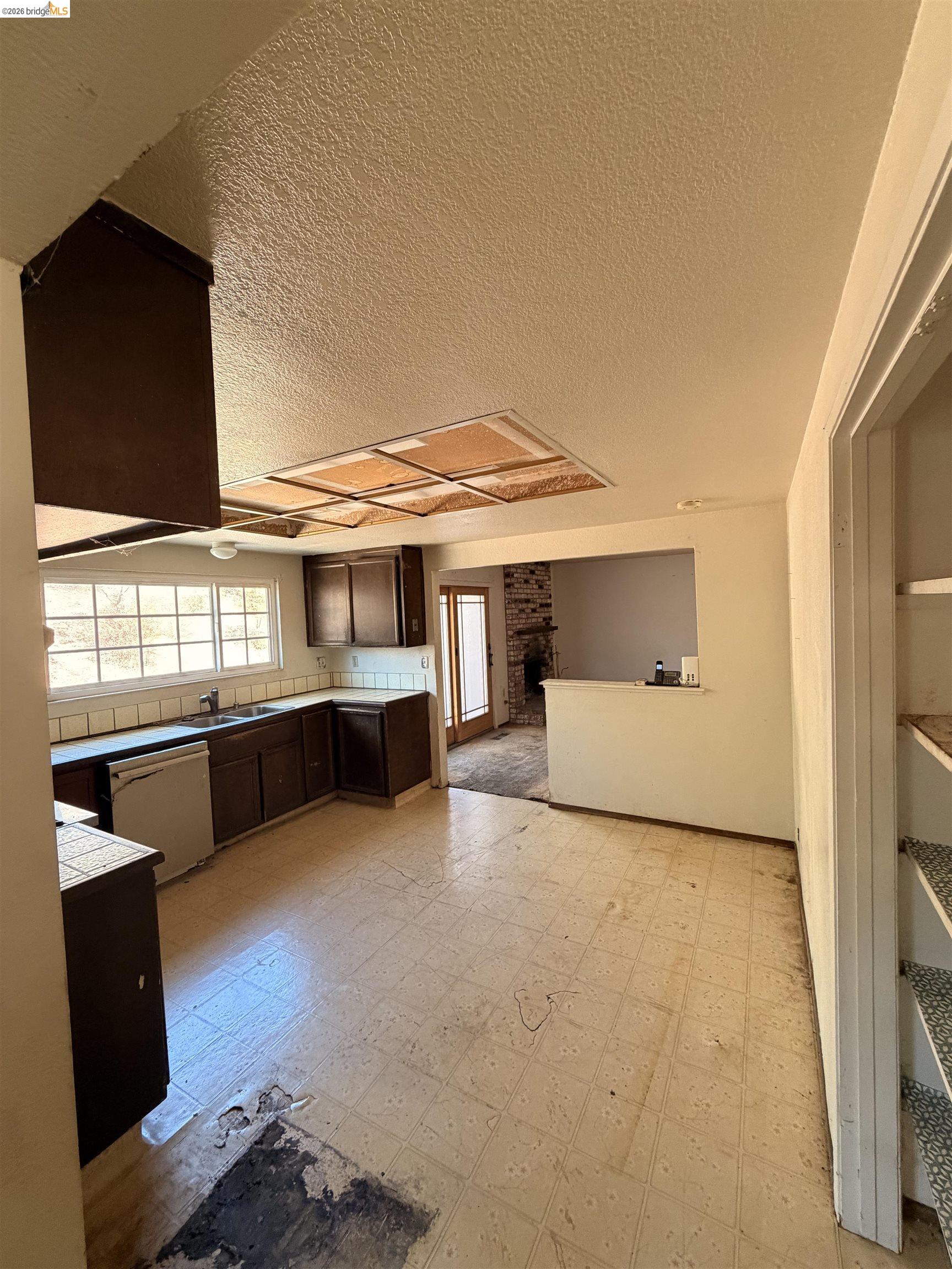 28174 Dobbel Ave, Hayward CA 94542 — photo 33