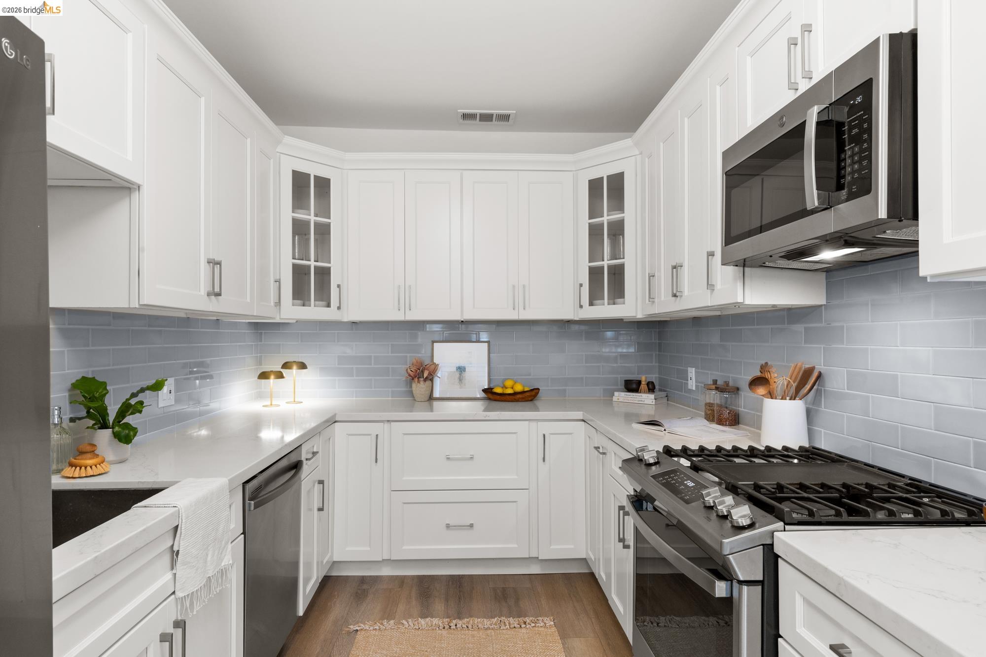 452 44Th St, Oakland CA 94609 — photo 17