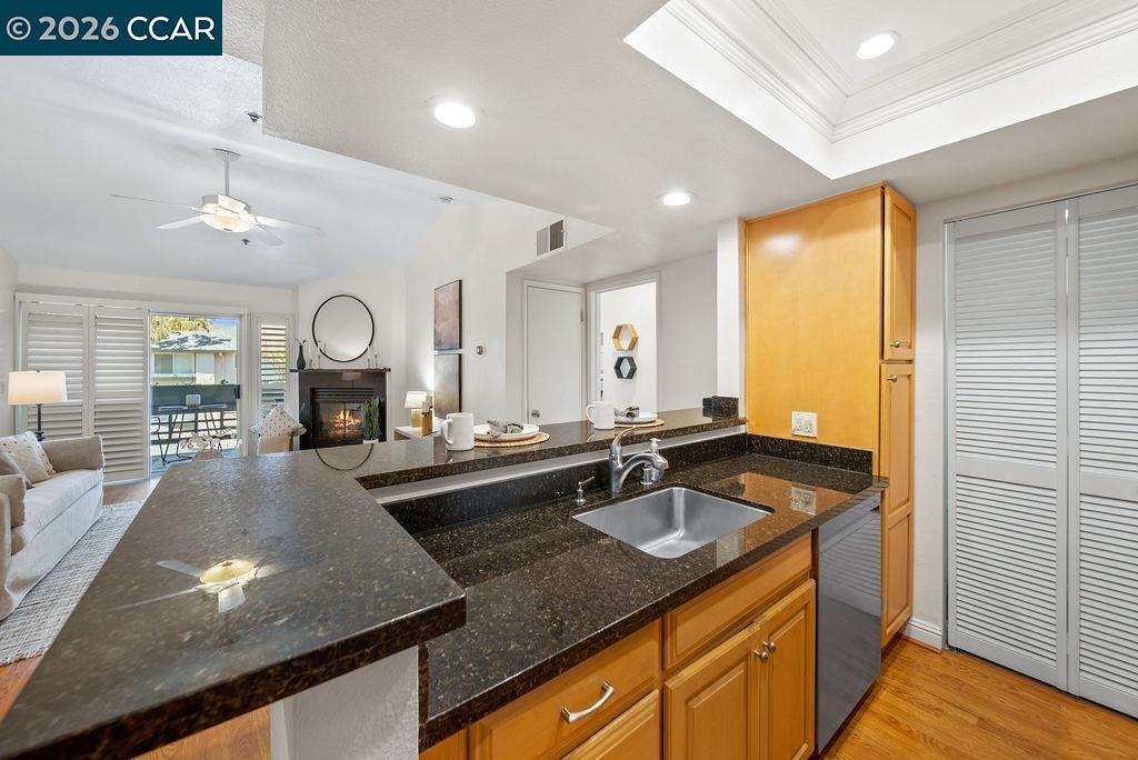 2530 Oak Rd # 303, Walnut Creek CA 94597 — photo 7