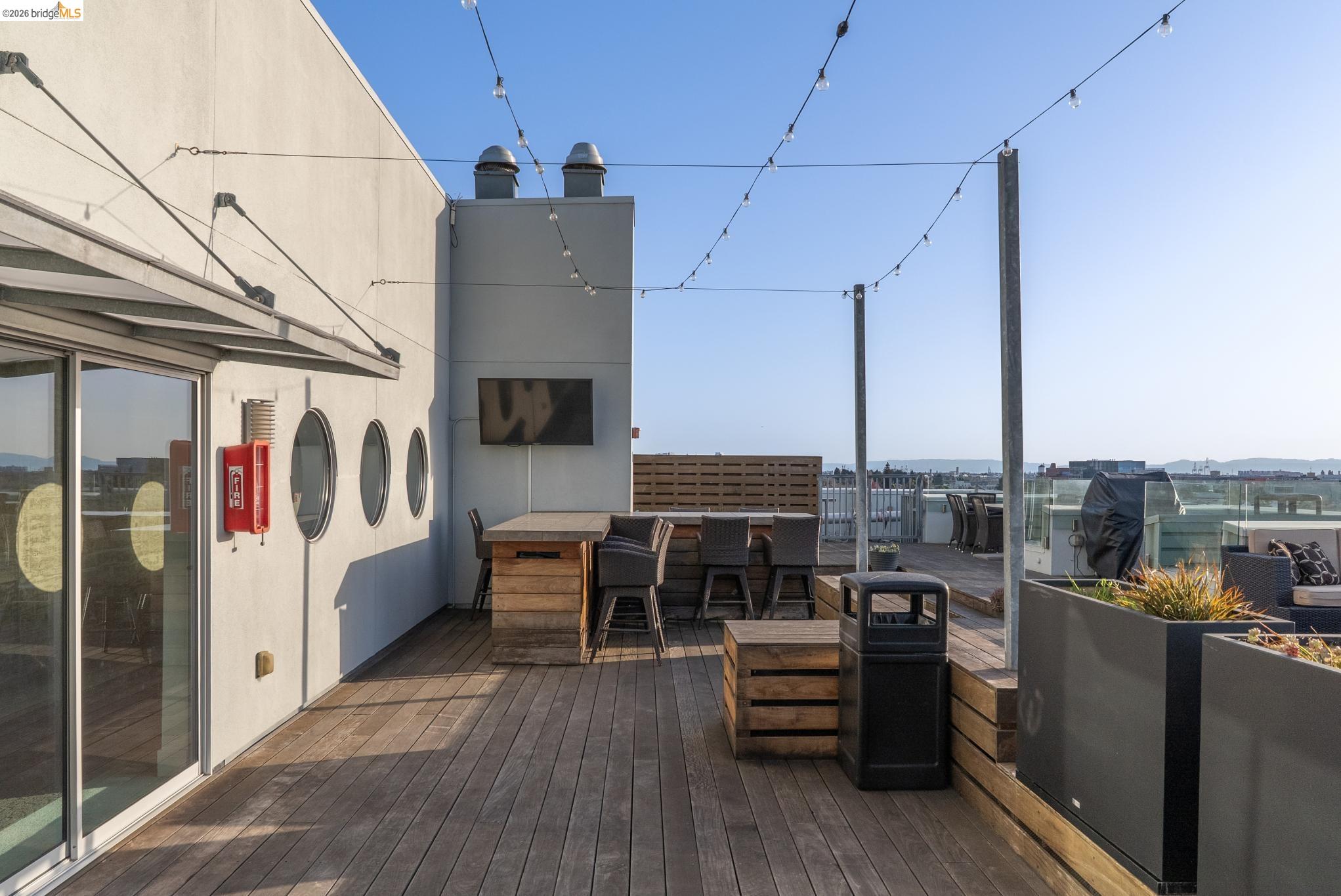6465 San Pablo Ave # 203, Oakland CA 94608 — photo 43
