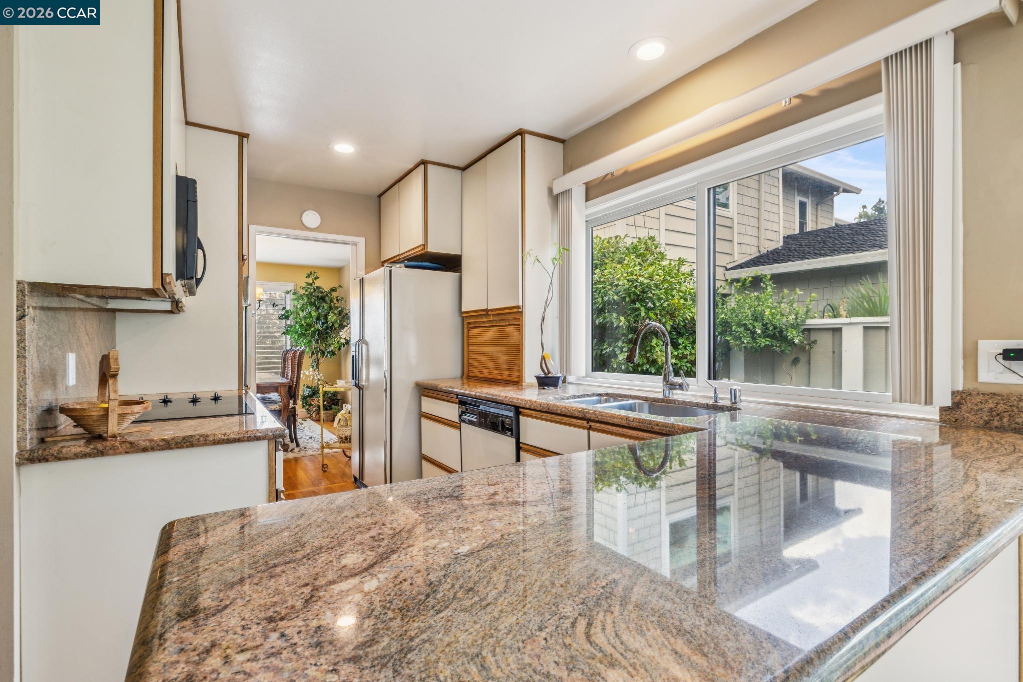 1652 Siskiyou Dr, Walnut Creek CA 94598 — photo 15